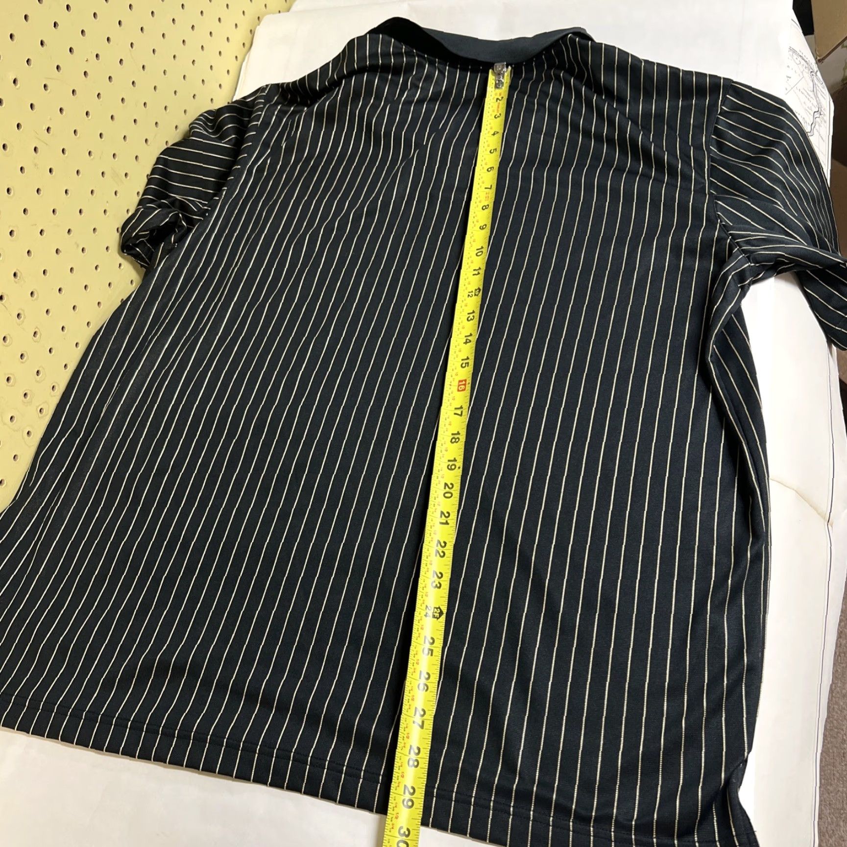 Nike Nike Performance Polo Shirt Mens 2XL Black Gold Tone Striped Short Sleeve Shirt Size US XXL / EU 58 / 5 - 3 Thumbnail