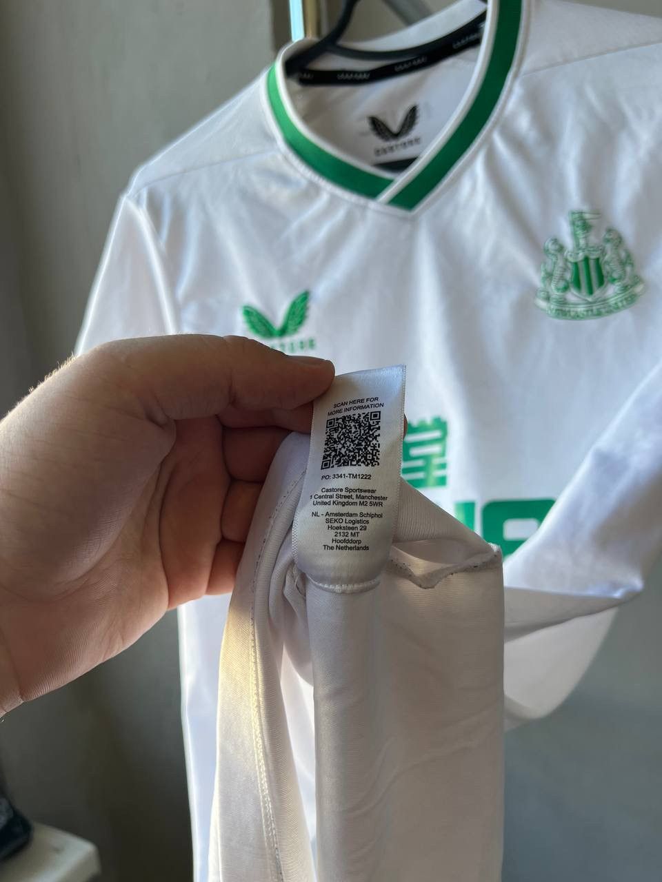 Castore 2022/23 NEWCASTLE UNITED THIRD SOCCER FOOTBALL JERSEY SHIRT Size US S / EU 44-46 / 1 - 12 Thumbnail