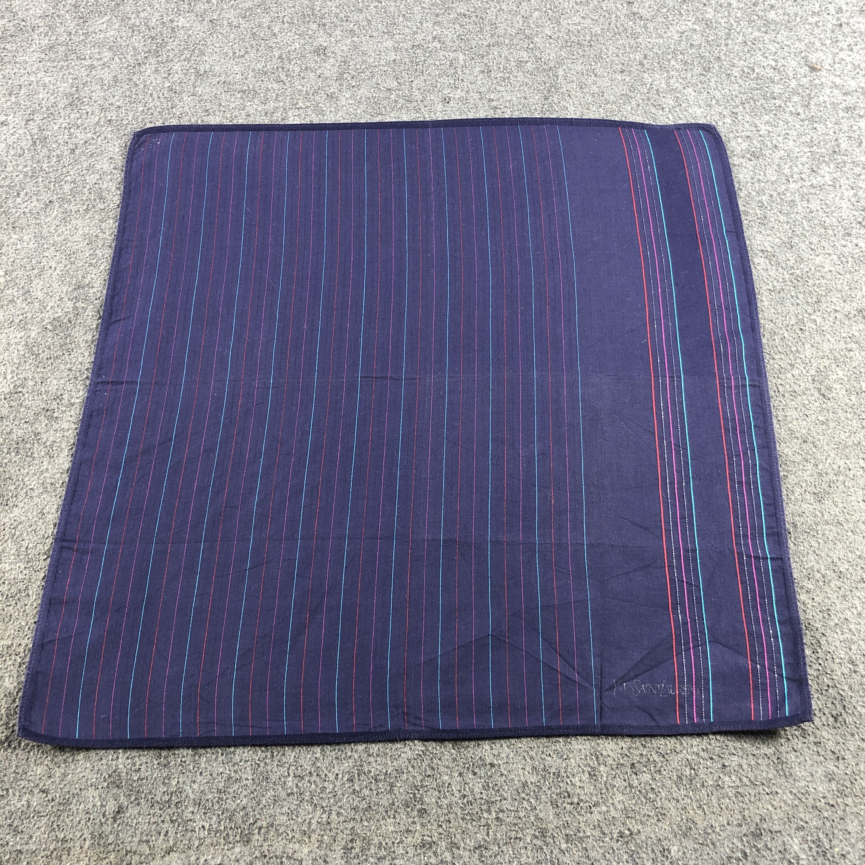 Yves Saint Laurent Yves Saint Laurent Handkerchief Neckerchief Bandana H2400 Size ONE SIZE - 2 Thumbnail