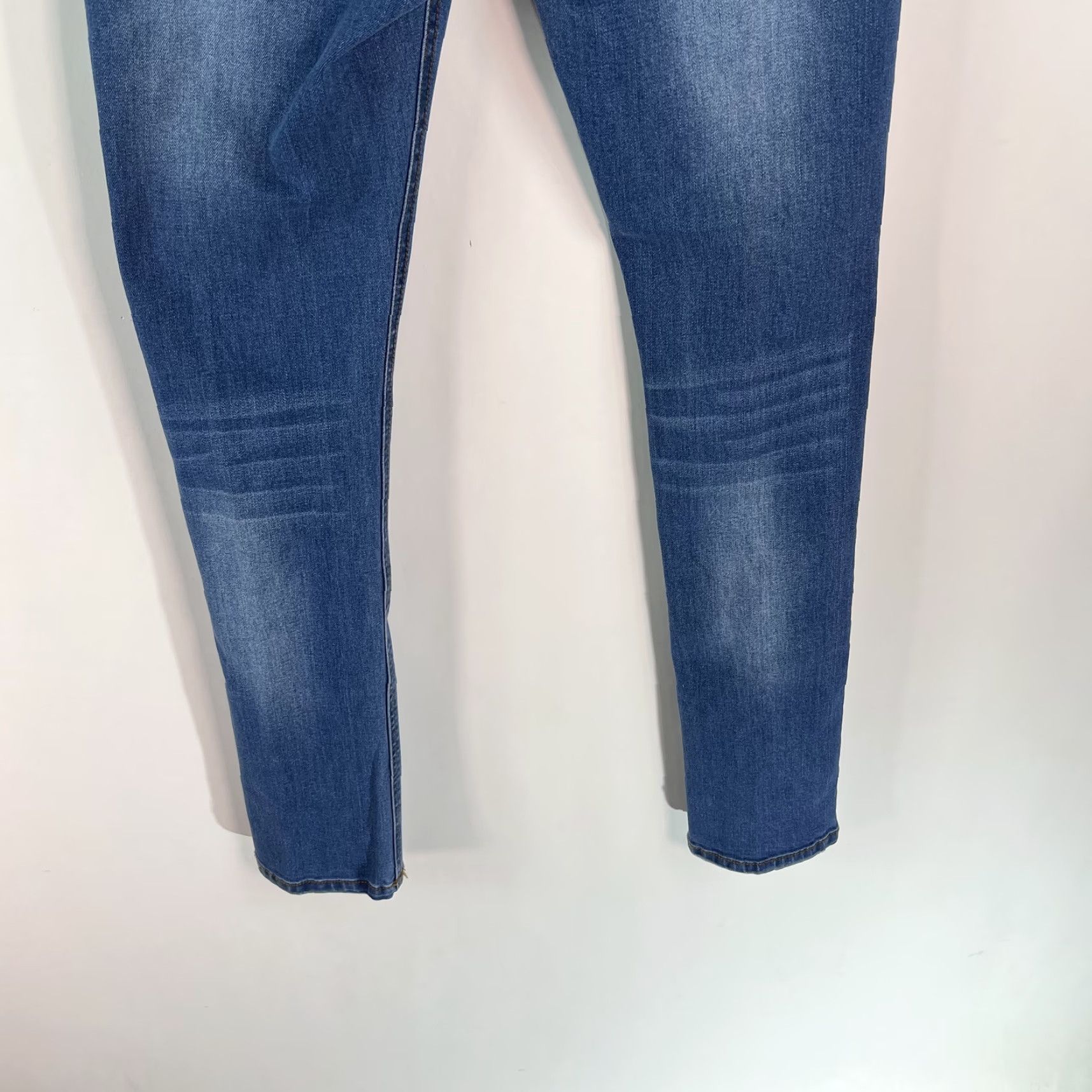 Denime Vassari Jeans Mens Low Rise Distressed Skinny Blue Denim 30x31 5-Pocket Regular Inseam 31 Vintage No Size US 30 / EU 46 - 7 Thumbnail