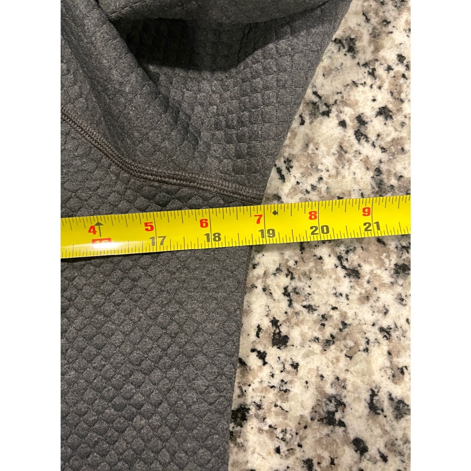 Marmot Marmot Sweatshirt Womens Medium Gray Long Sleeve Quilted Turtleneck Pullover Size M / US 6-8 / IT 42-44 - 4 Thumbnail