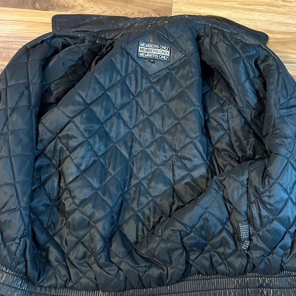 Members Only Vintage Retro 80s Mens Black Leather Bomber Jacket~44~ Size US L / EU 52-54 / 3 - 5 Thumbnail