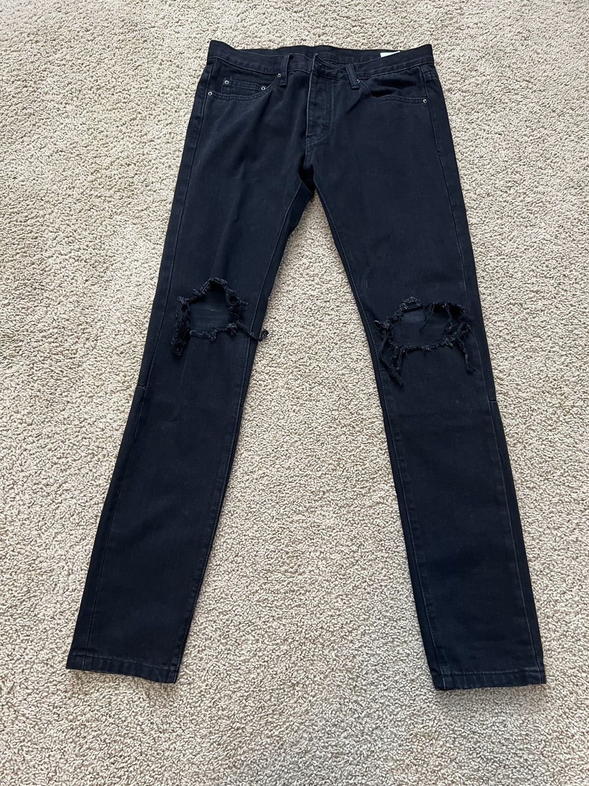 MNML Black Ripped Denim Jeans Size US 32 / EU 48 - 1 Thumbnail