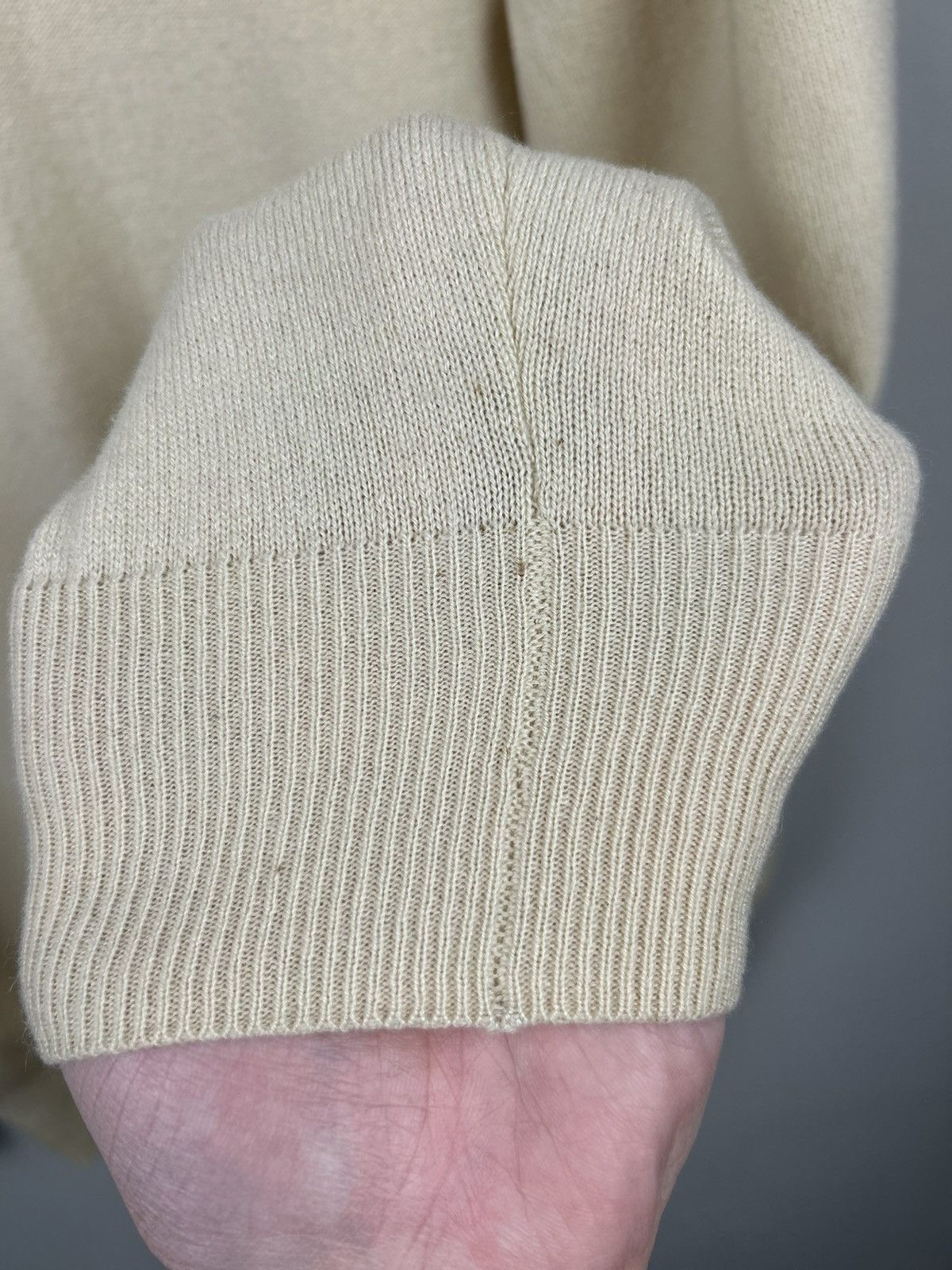 Loro Piana Loro Piana Cashmere Knit Sweater V-Neck Size US L / EU 52-54 / 3 - 15 Thumbnail