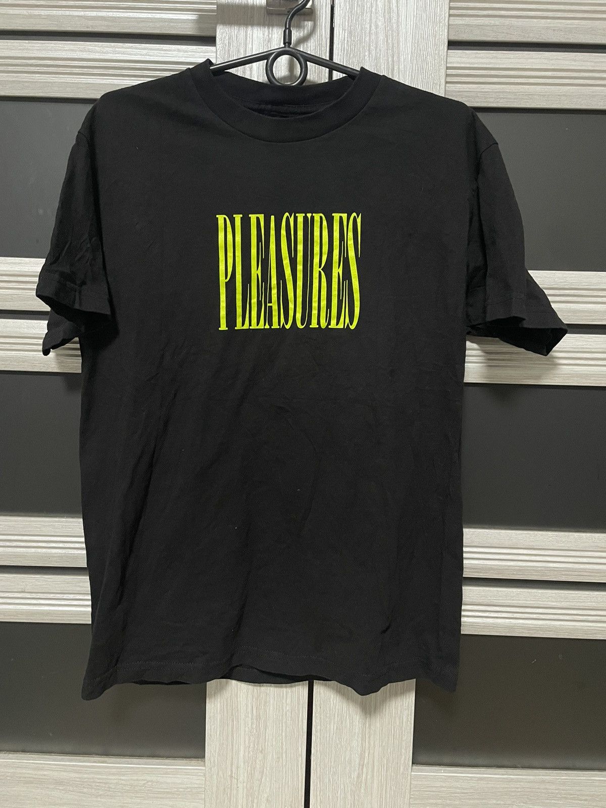 Pleasures Pleasures Green Logo Print T Shirt Size US M / EU 48-50 / 2 - 1 Thumbnail