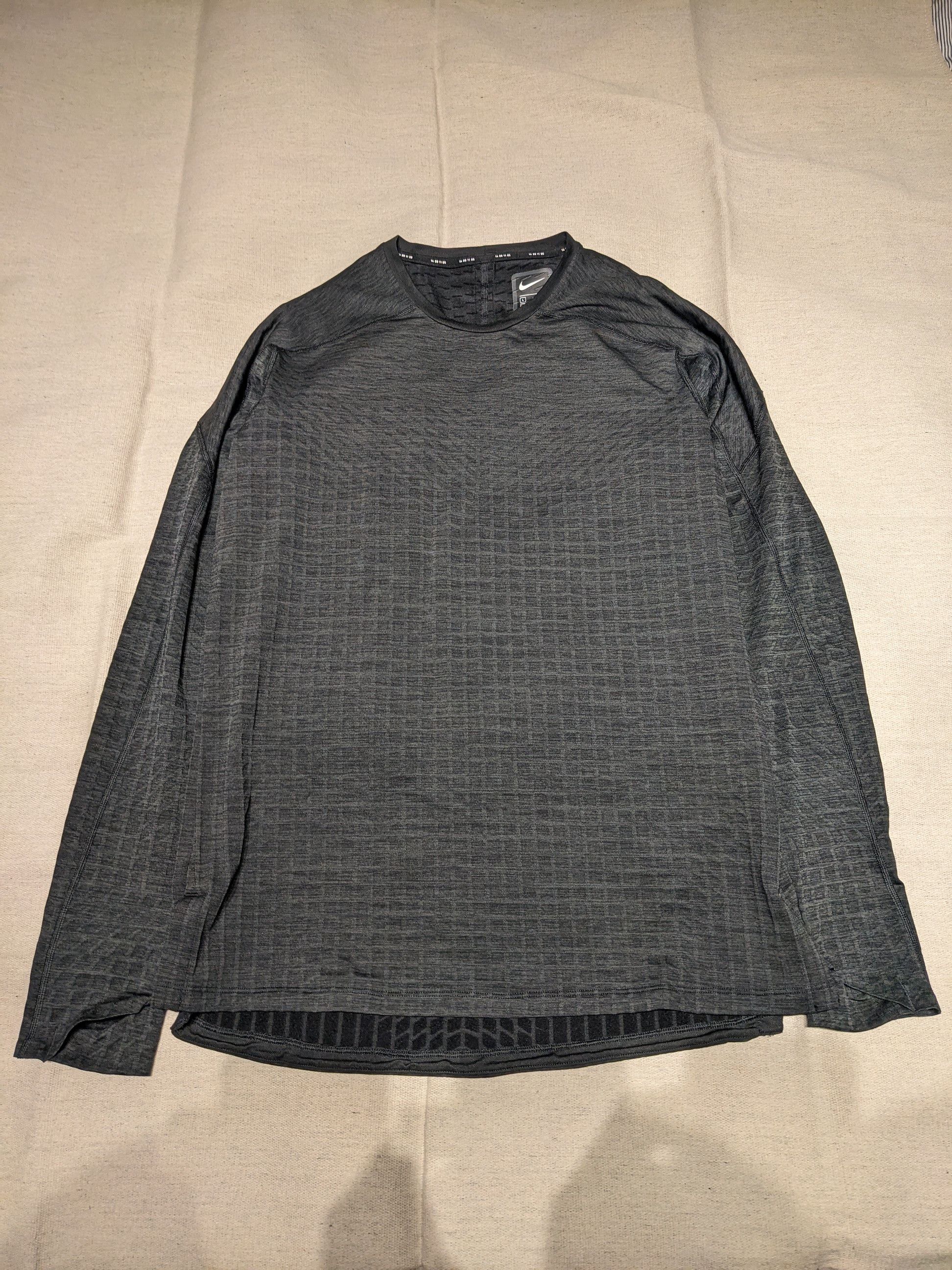 Nike Nike Tech Pack Long Sleeve top men's L Size US L / EU 52-54 / 3 - 1 Thumbnail