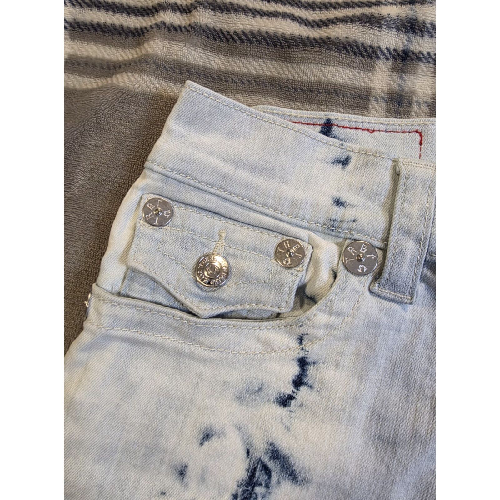 True Religion VINTAGE True Religion Ricky Relaxed Straight Shorts Acid Wash Tie Dye Flap Pocket Men 29 Size US 29 - 6 Thumbnail