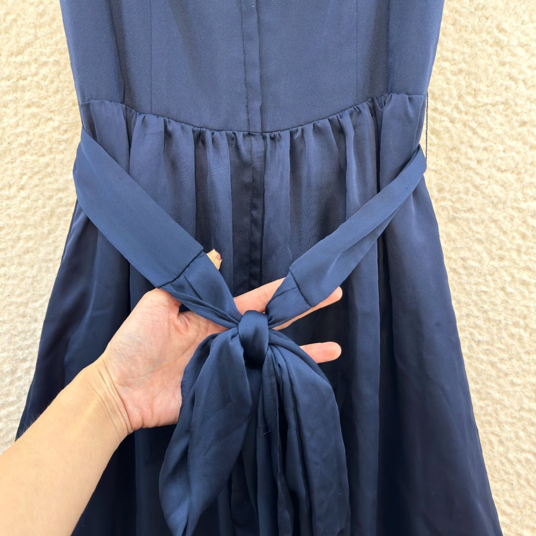 Vintage VINTAGE David's Bridal Bridesmaid Dress Navy Blue Formal Long Full Length Bow Boned Shirt/… Size XS / US 0-2 / IT 36-38 - 4 Thumbnail
