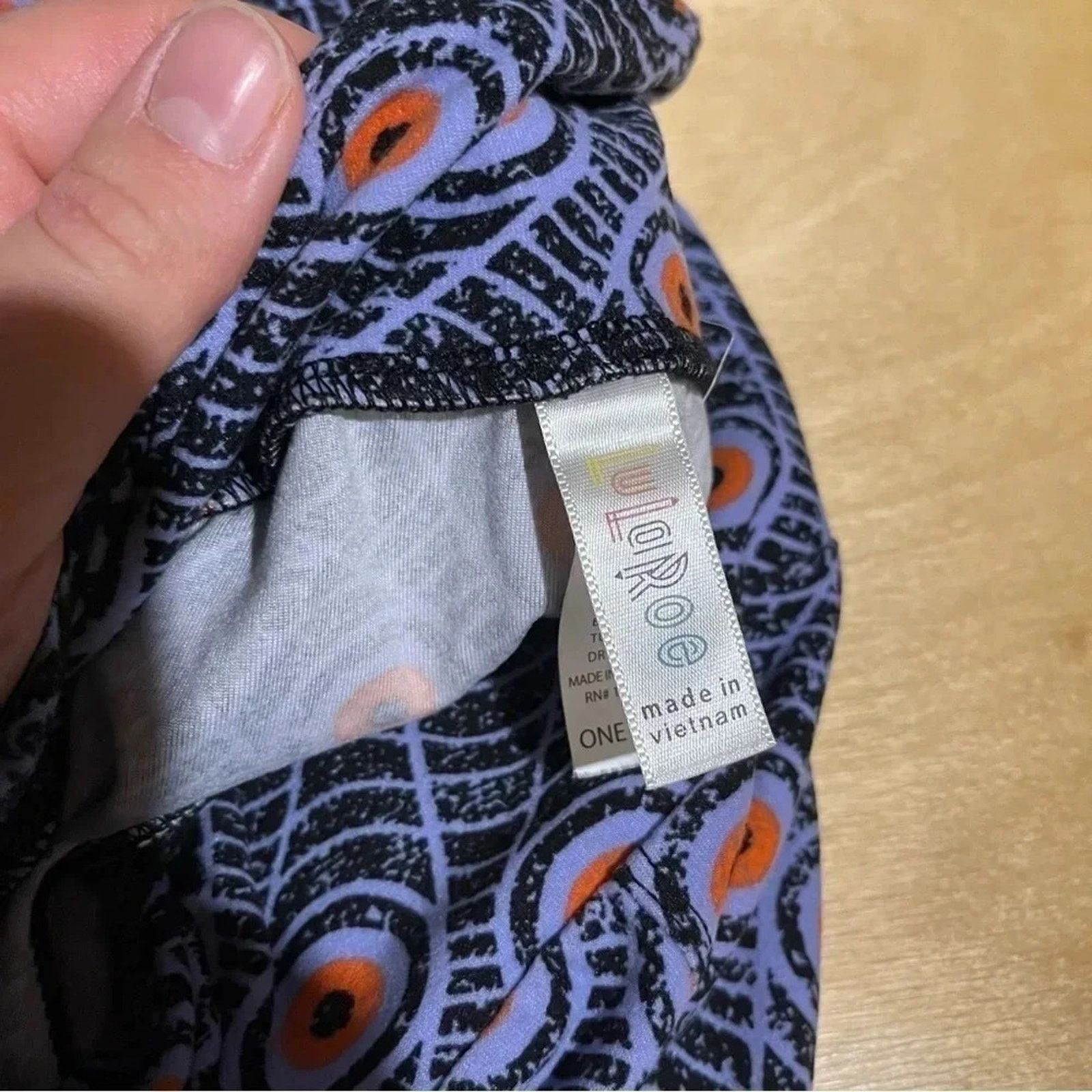 Other LULAROE HALLOWEEN Green Leggings Witches Spiders / Eyes Size 27" / US 4 / IT 40 - 4 Thumbnail