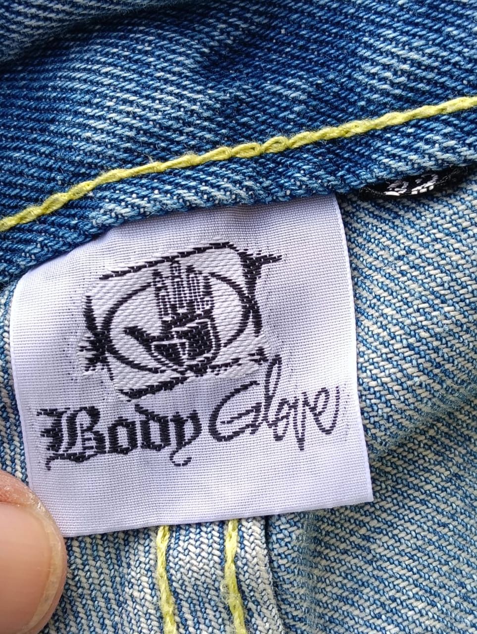 Body Glove Y2K 2011 Body Glove "California" Spellout Distressed Jeans. Size US 31 - 3 Thumbnail