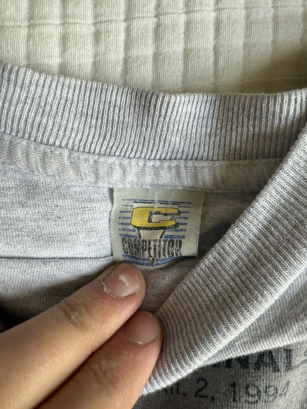 Vintage Vintage Distressed 1996 Final Four Tee Size US L / EU 52-54 / 3 - 3 Thumbnail