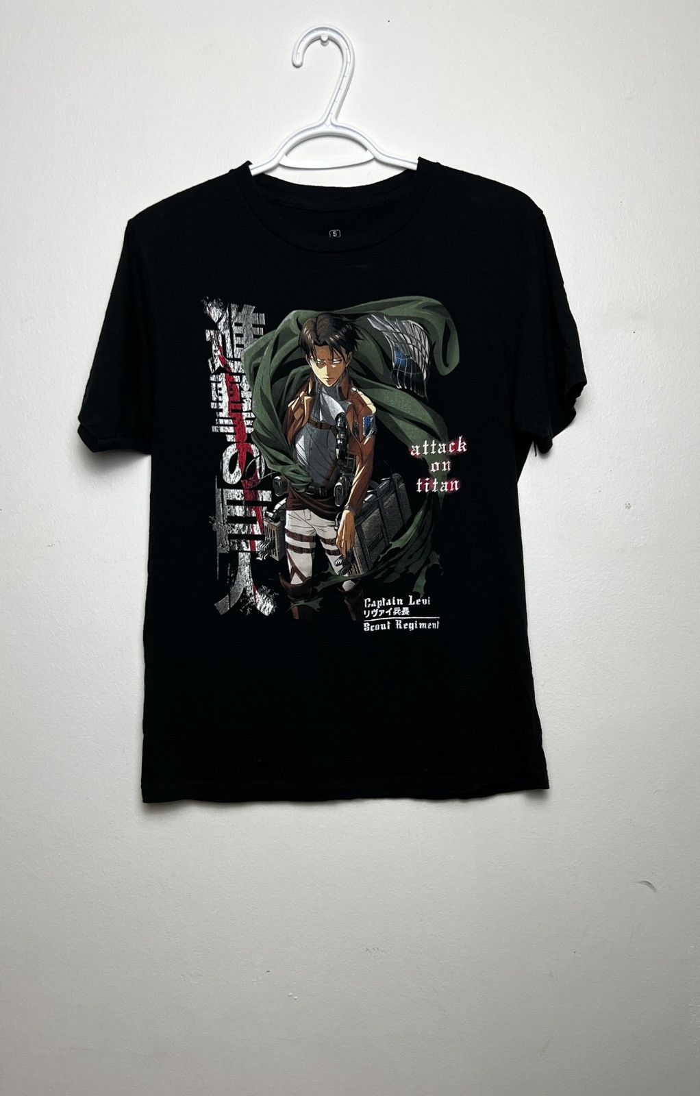 Japanese Brand × Vintage Black Attack On Titan Levi Graphic Tee Size US S / EU 44-46 / 1 - 1 Thumbnail