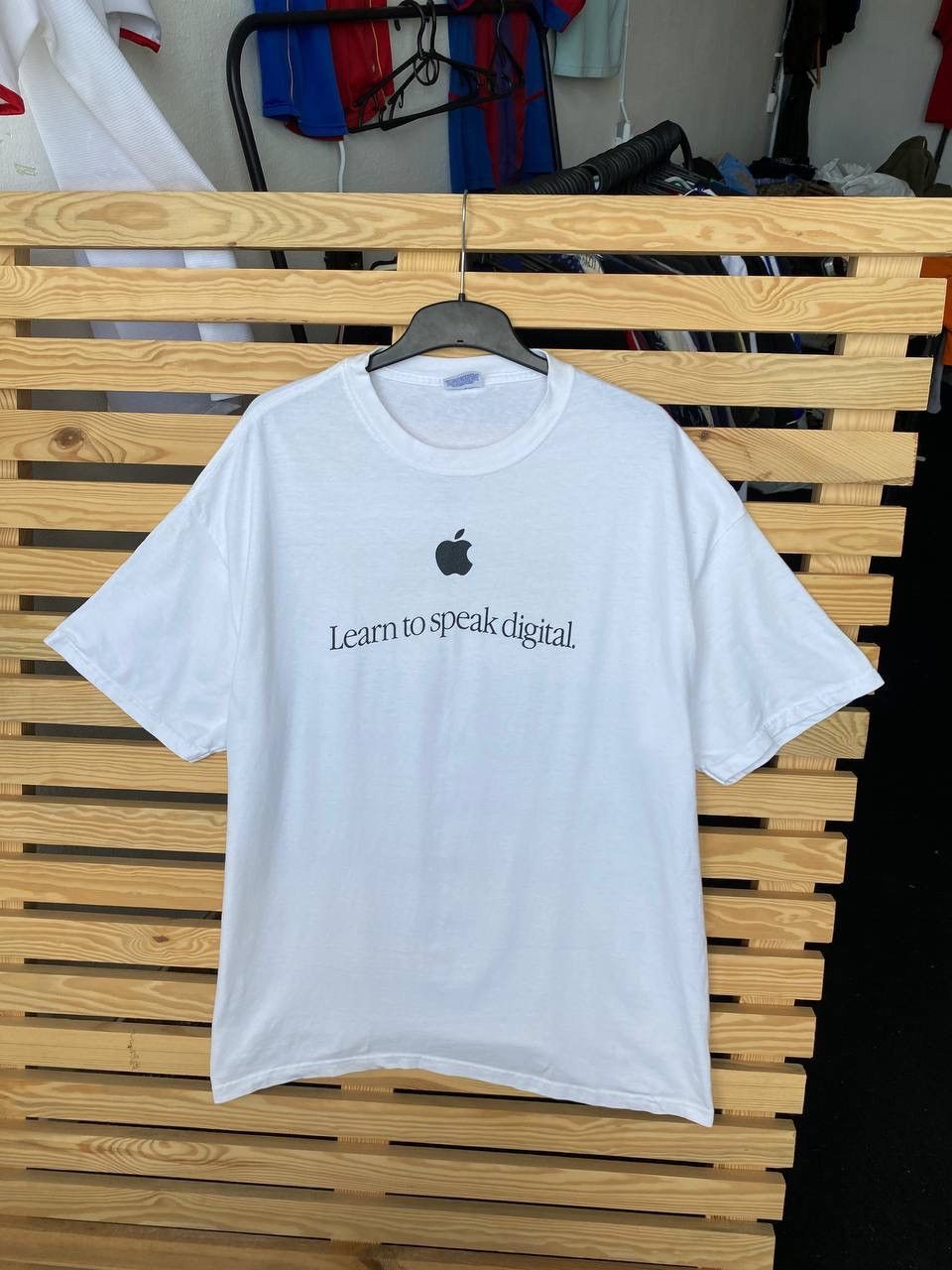 Apple Vintage Apple Learn To Speak Digital Tee Size US XL / EU 56 / 4 - 1 Thumbnail