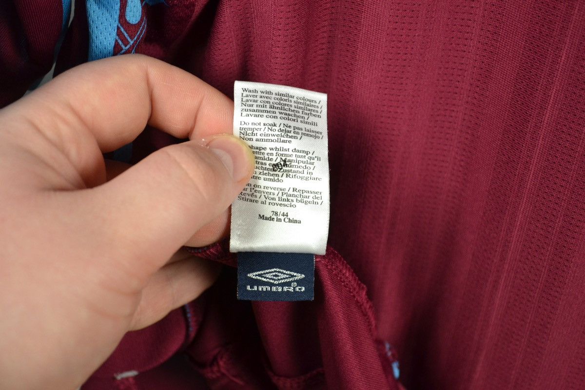 Umbro × Vintage West Ham United 2008 Home Football Shirt Umbro Soccer Jersey Size US XL / EU 56 / 4 - 12 Thumbnail