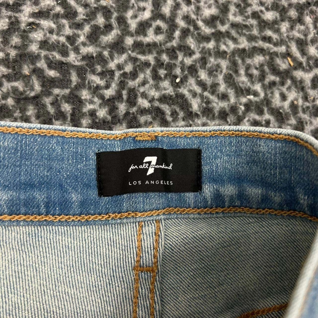 7 For All Mankind 7 For All Mankind Jeans Shorts Women 27 Denim Faded Pockets Size 27" / US 4 / IT 40 - 7 Thumbnail