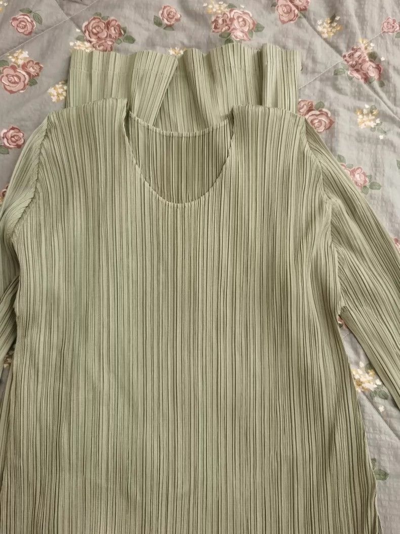 Issey Miyake Issey Miyake size:2 Green dress Size XS / US 0-2 / IT 36-38 - 2 Thumbnail