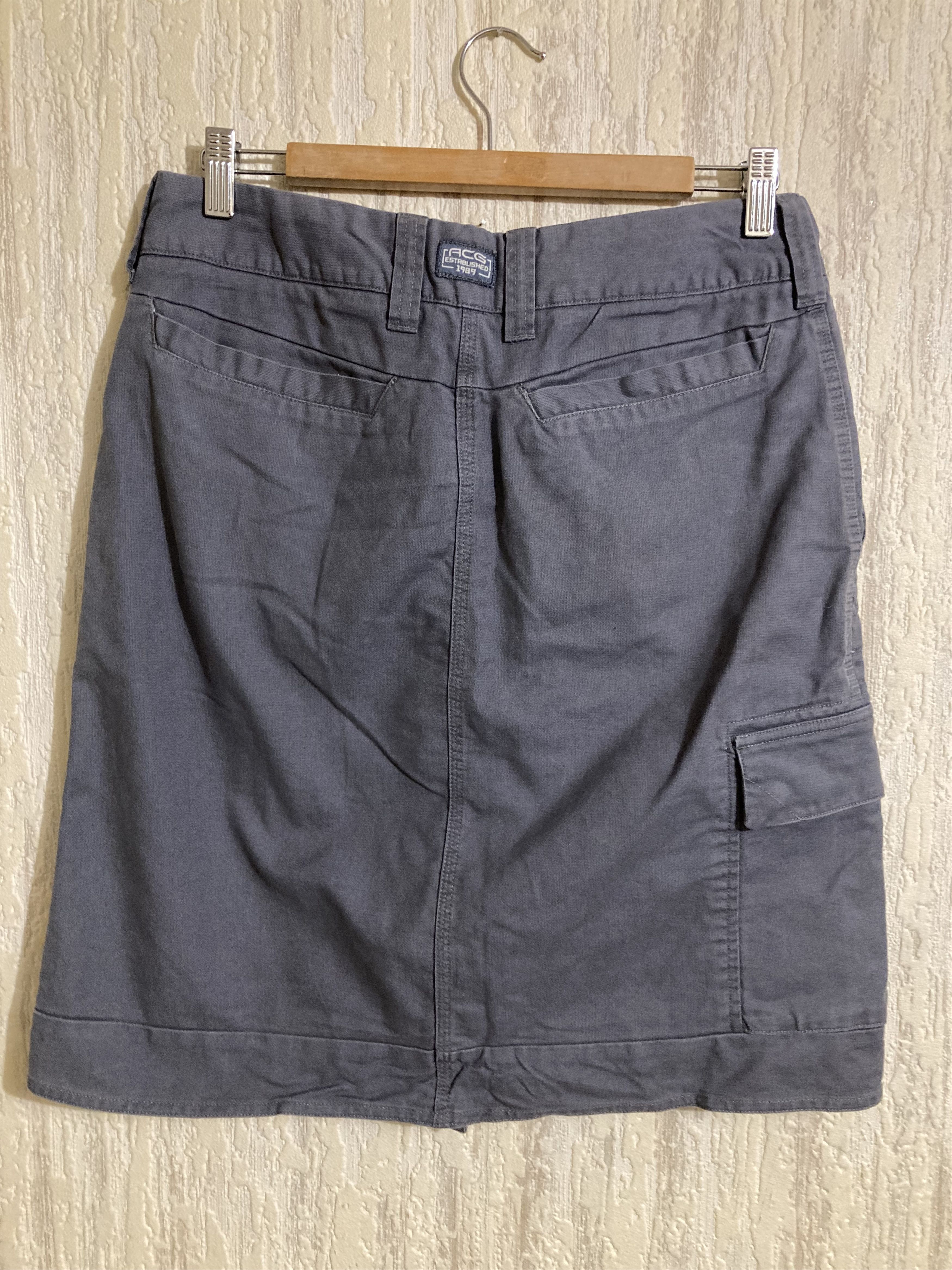 Nike ACG Vintage Y2K Nike ACG Women's Cargo Utility Skirt, Size 30" / US 8 / IT 44 - 2 Thumbnail
