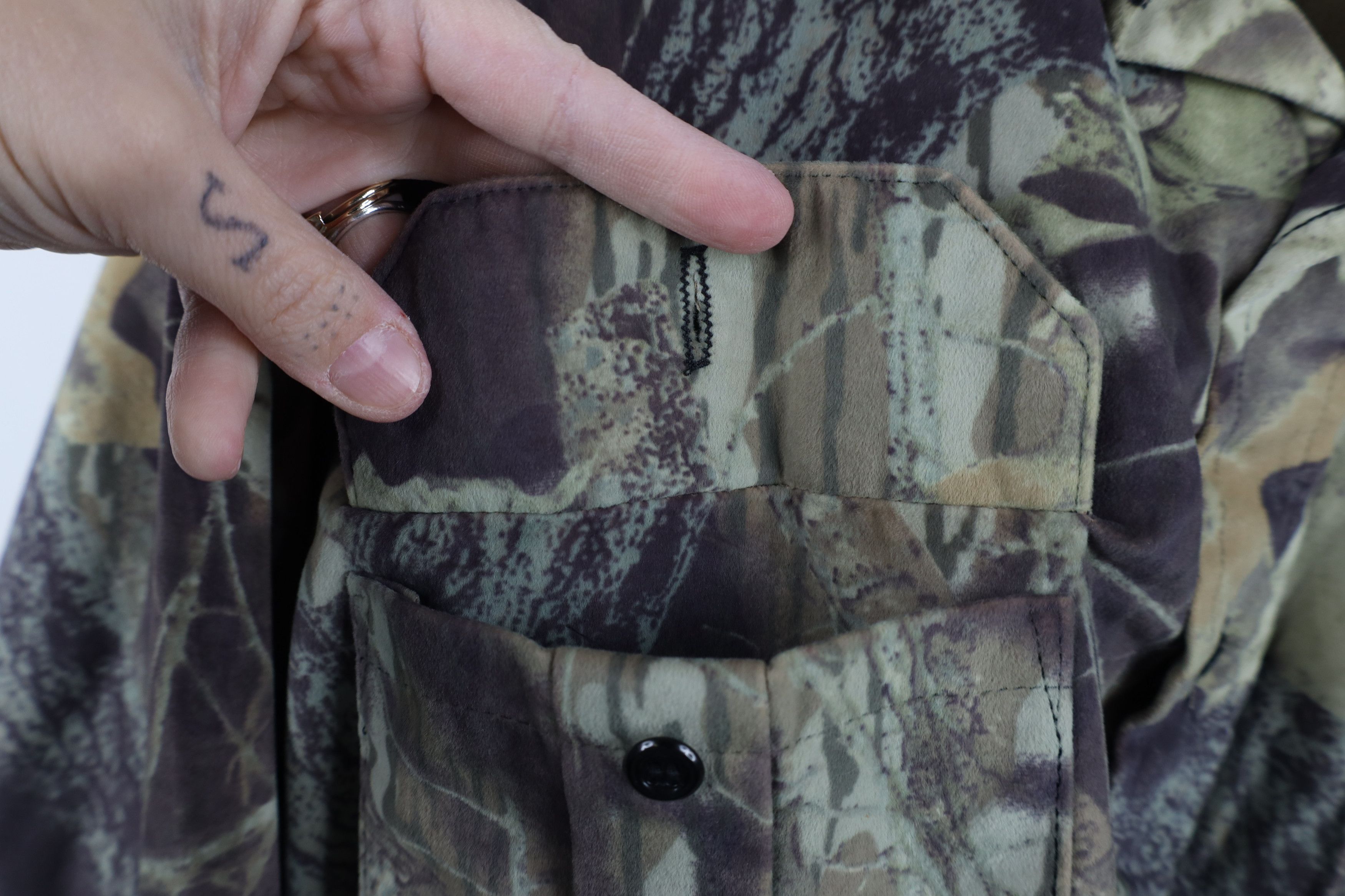 Vintage Vintage 90s Streetwear Camouflage Shirt Jacket Jac USA Size US XL / EU 56 / 4 - 6 Thumbnail