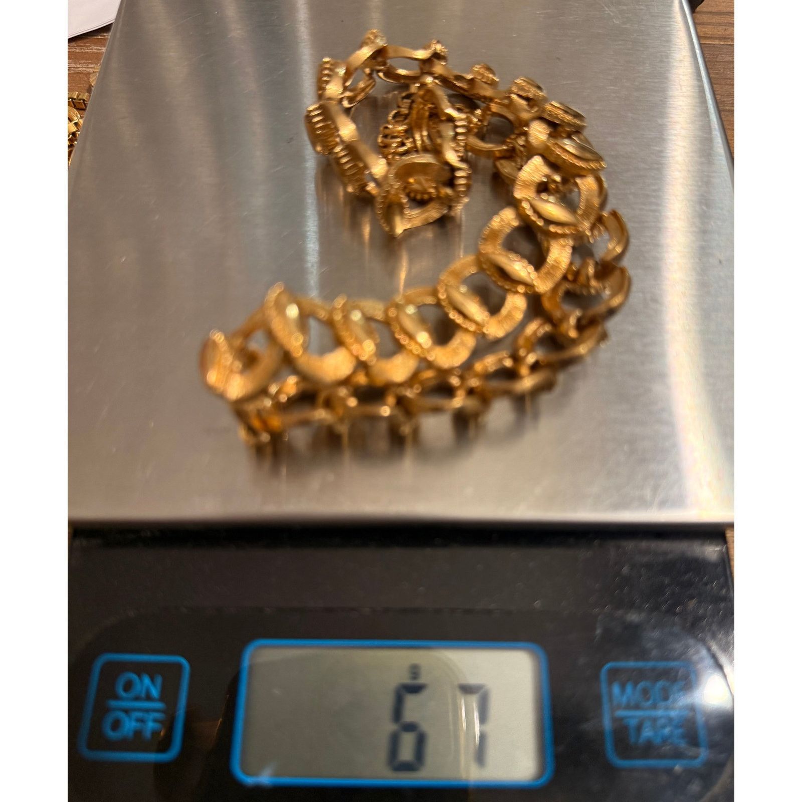 Monet Vintage Monet Chunky Runway Chain 14” Gold Tone Size ONE SIZE - 7 Thumbnail