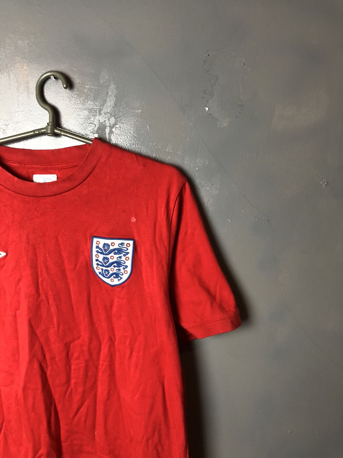 Umbro Men’s soccer jersey Umbro Wales size L Size US L / EU 52-54 / 3 - 2 Thumbnail