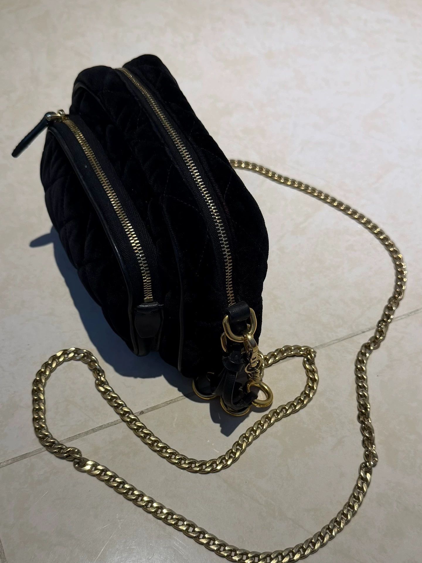 Prada Prada Velvet Quilted Black Chanel Camera Bag Gold Hardware Size ONE SIZE - 4 Thumbnail