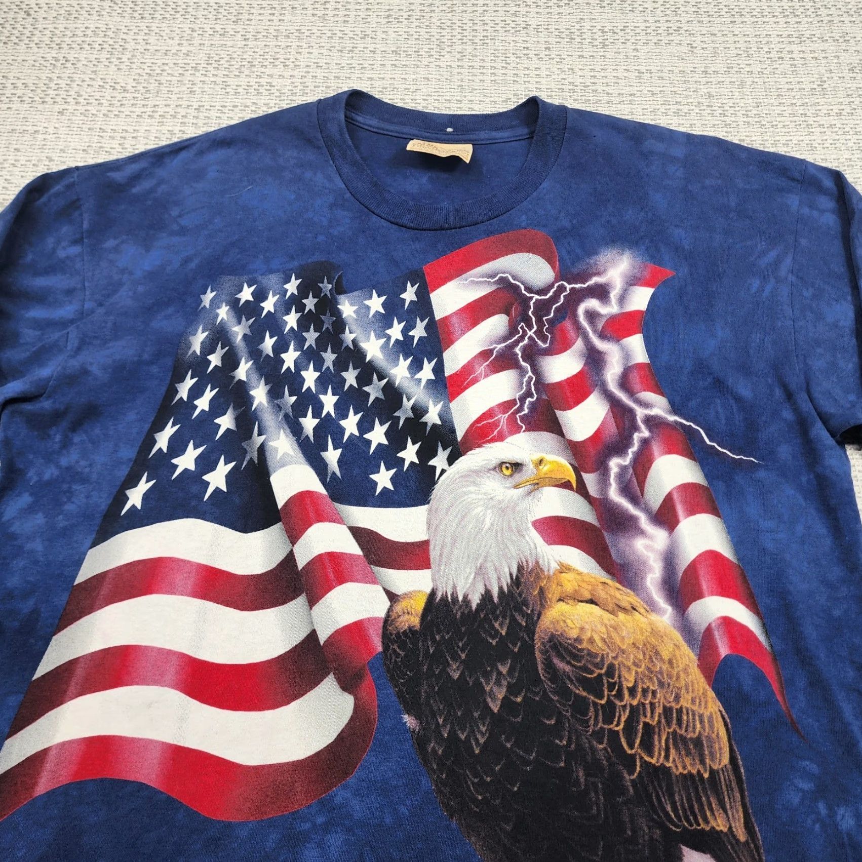 The Mountain VINTAGE? No — The Mountain Shirt Mens Large Blue Tie Dye Bald Eagle American Flag USA Graphic Shirt Mens L Blue Tie Dye Eagle Flag Graphic USA Size US L / EU 52-54 / 3 - 5 Thumbnail