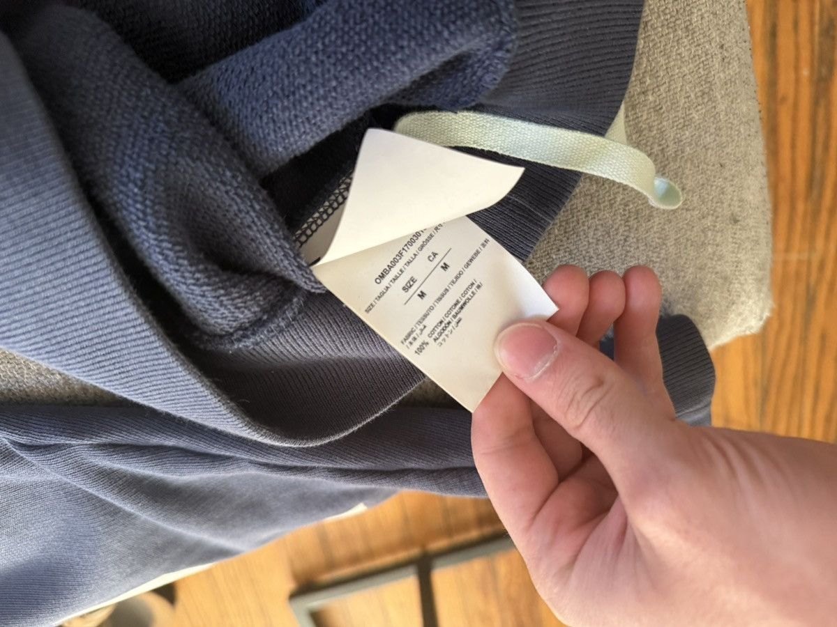 Off-White RARE Off-White Carvaggio Seeing Things Blue Crewneck Size US M / EU 48-50 / 2 - 5 Thumbnail