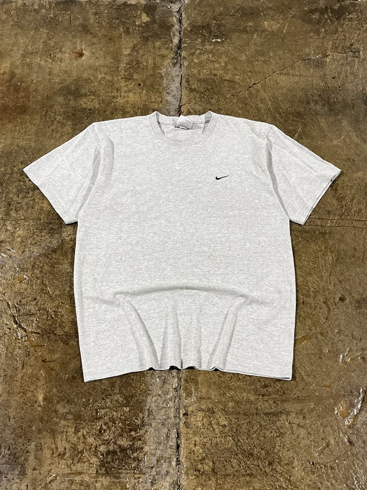 Nike × Vintage Crazy Vintage Y2K Nike Mini Swoosh Tee Shirt Essential Size US M / EU 48-50 / 2 - 1 Thumbnail