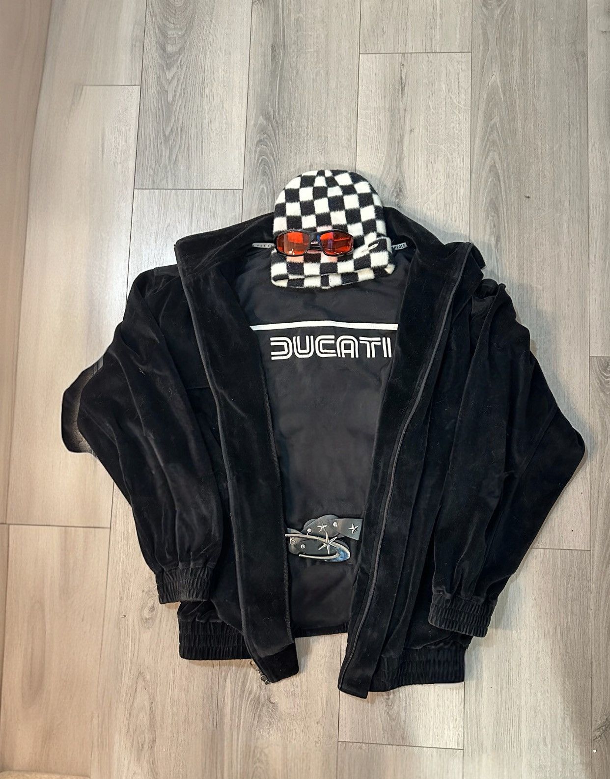 Ducati Vintage Late 2000s Ducati Black Retro Styled Tee Size US XL / EU 56 / 4 - 1 Thumbnail