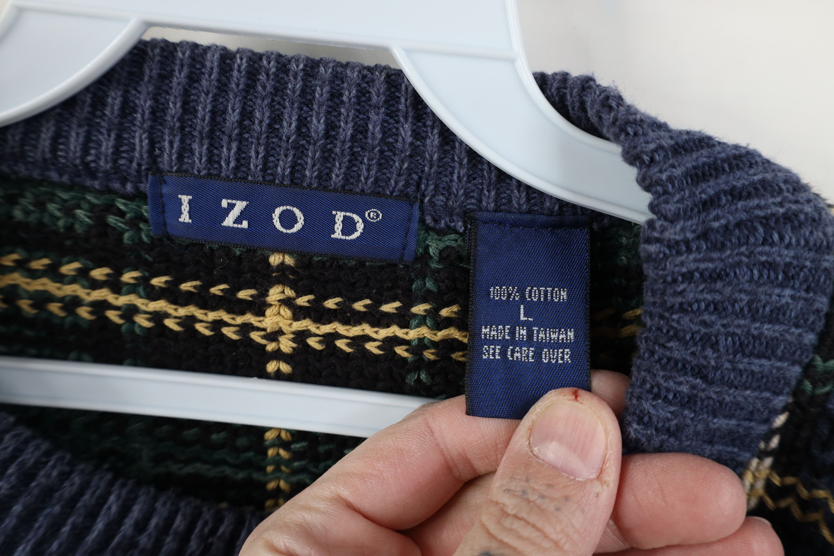 Izod Vintage 90s Izod Cotton Knit Crewneck Sweater Rainbow Plaid Size US L / EU 52-54 / 3 - 6 Thumbnail