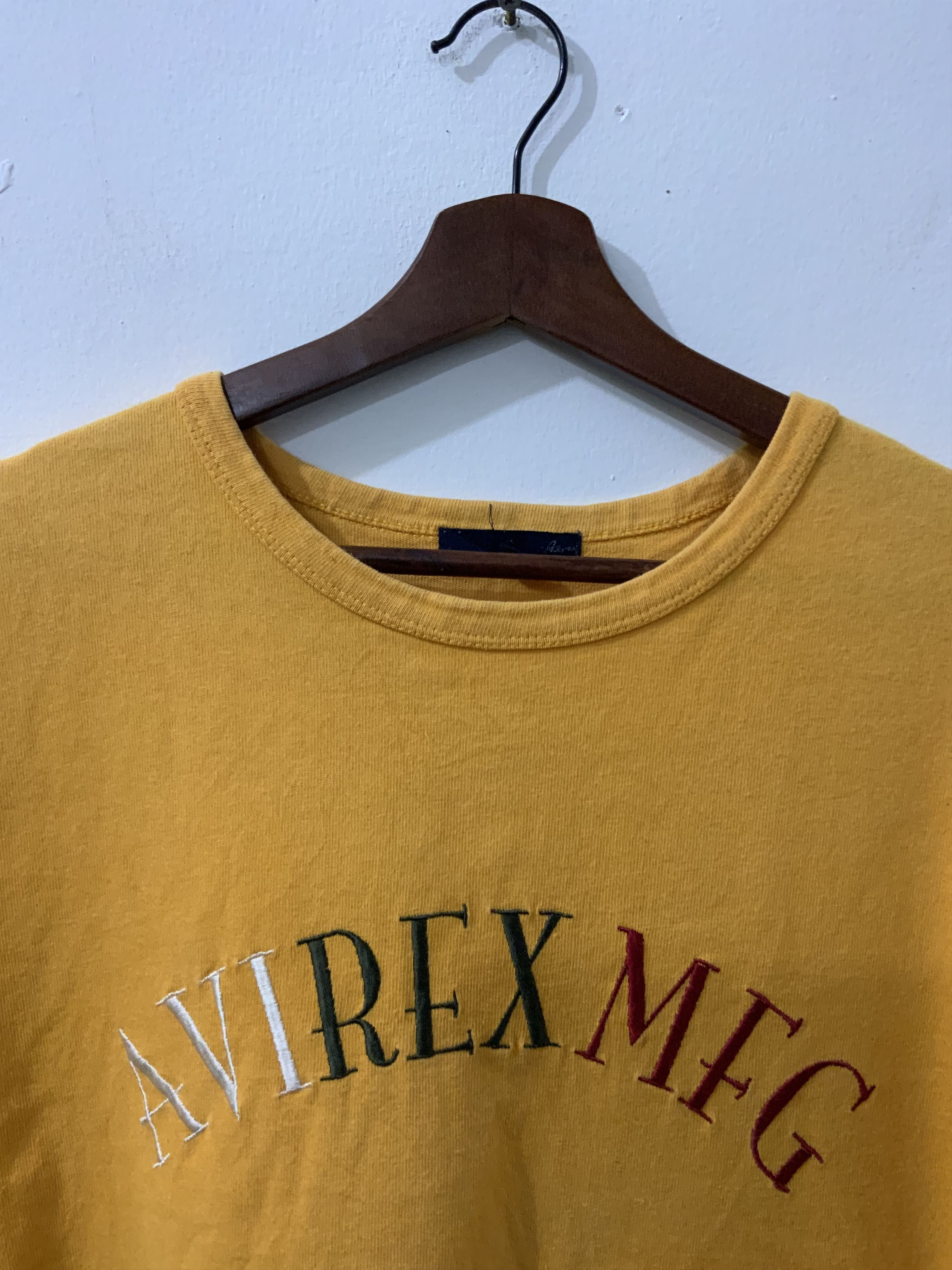 Avirex Avirex MFG Yellow Embroidered with chest pocket Tee Size US M / EU 48-50 / 2 - 7 Thumbnail