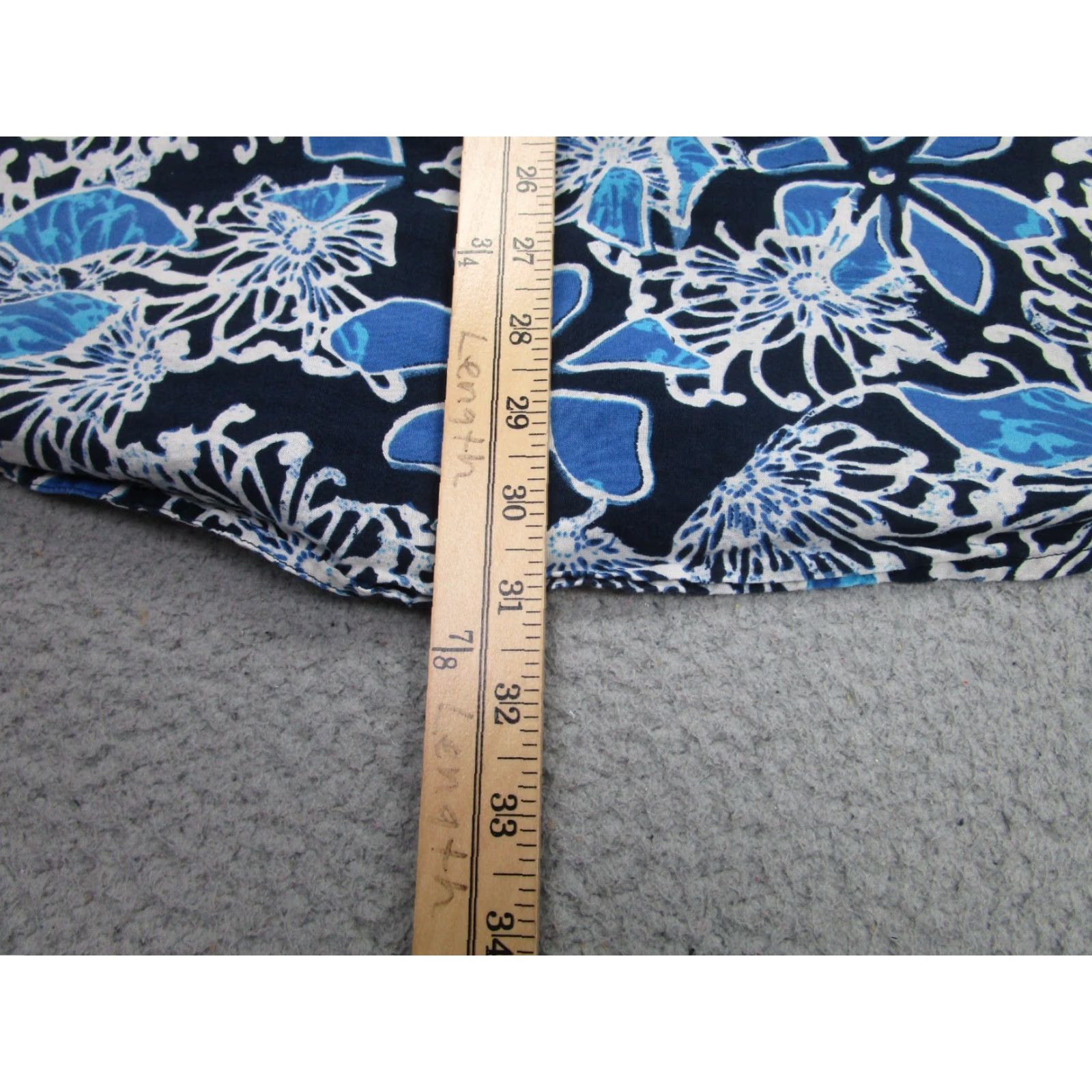 Izod VINTAGE Izod Shirt Mens XL Blue Floral Classic Hawaiian Short Sleeve Camp Button Front Size US XL / EU 56 / 4 - 7 Thumbnail
