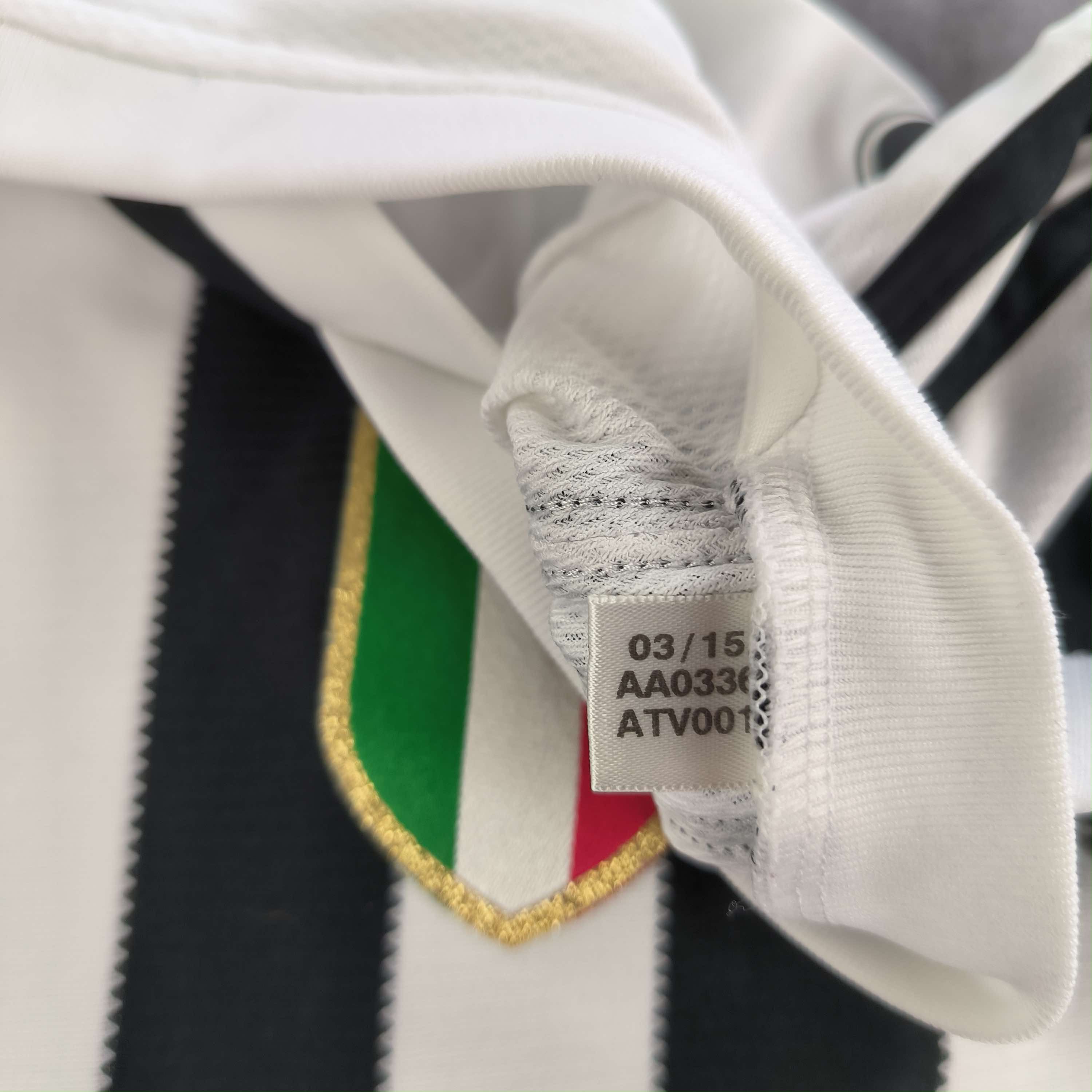 Adidas Juventus 2015-16 Adidas home UCL Bonucci football jersey M Size US M / EU 48-50 / 2 - 7 Thumbnail