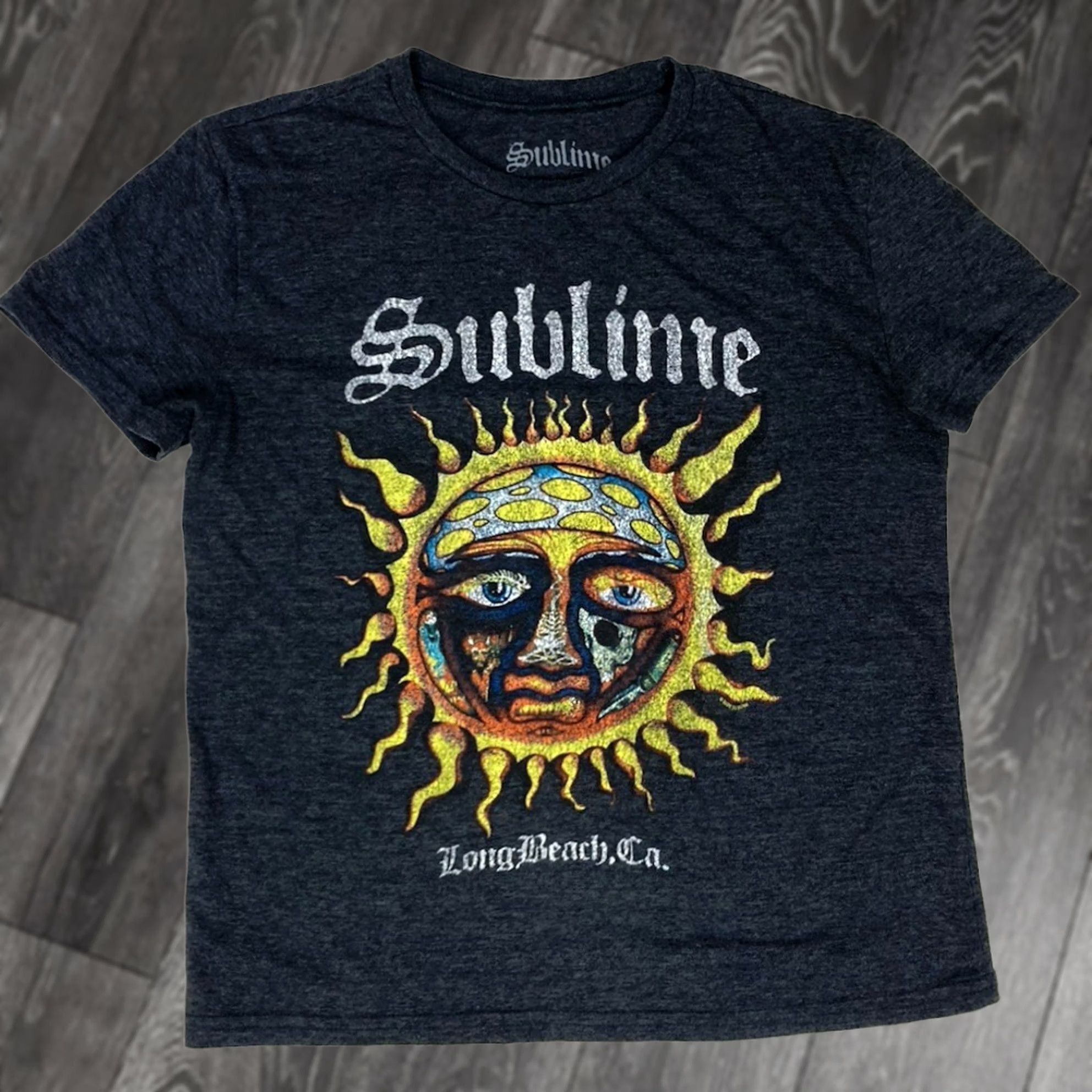 Vintage Sublime T-Shirt Women XS Gray Short Sleeve Crew Neck Pullover Music Merch Vintage? Size XS / US 0-2 / IT 36-38 - 1 Thumbnail
