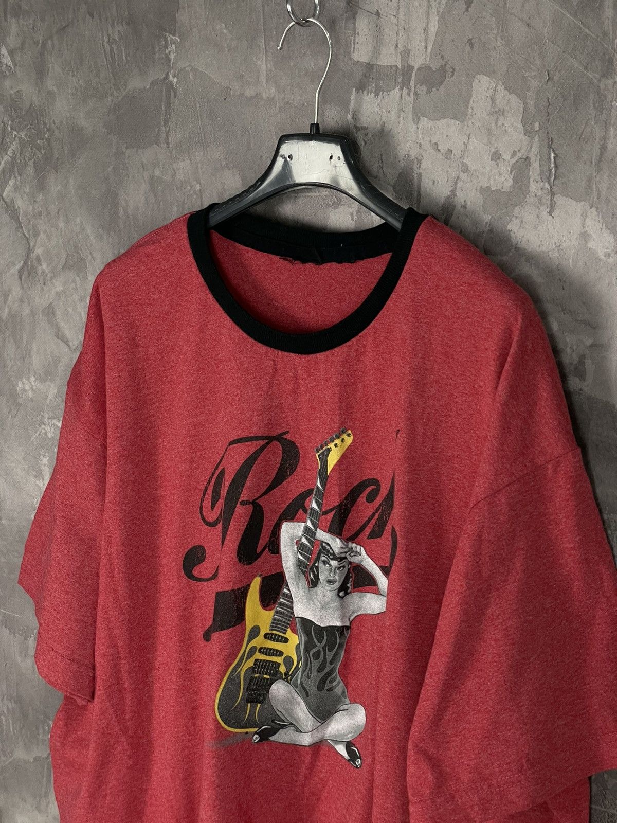 Band Tees Rock Band Sexy Girl Logo Avant Garde T shirt Size US L / EU 52-54 / 3 - 7 Thumbnail