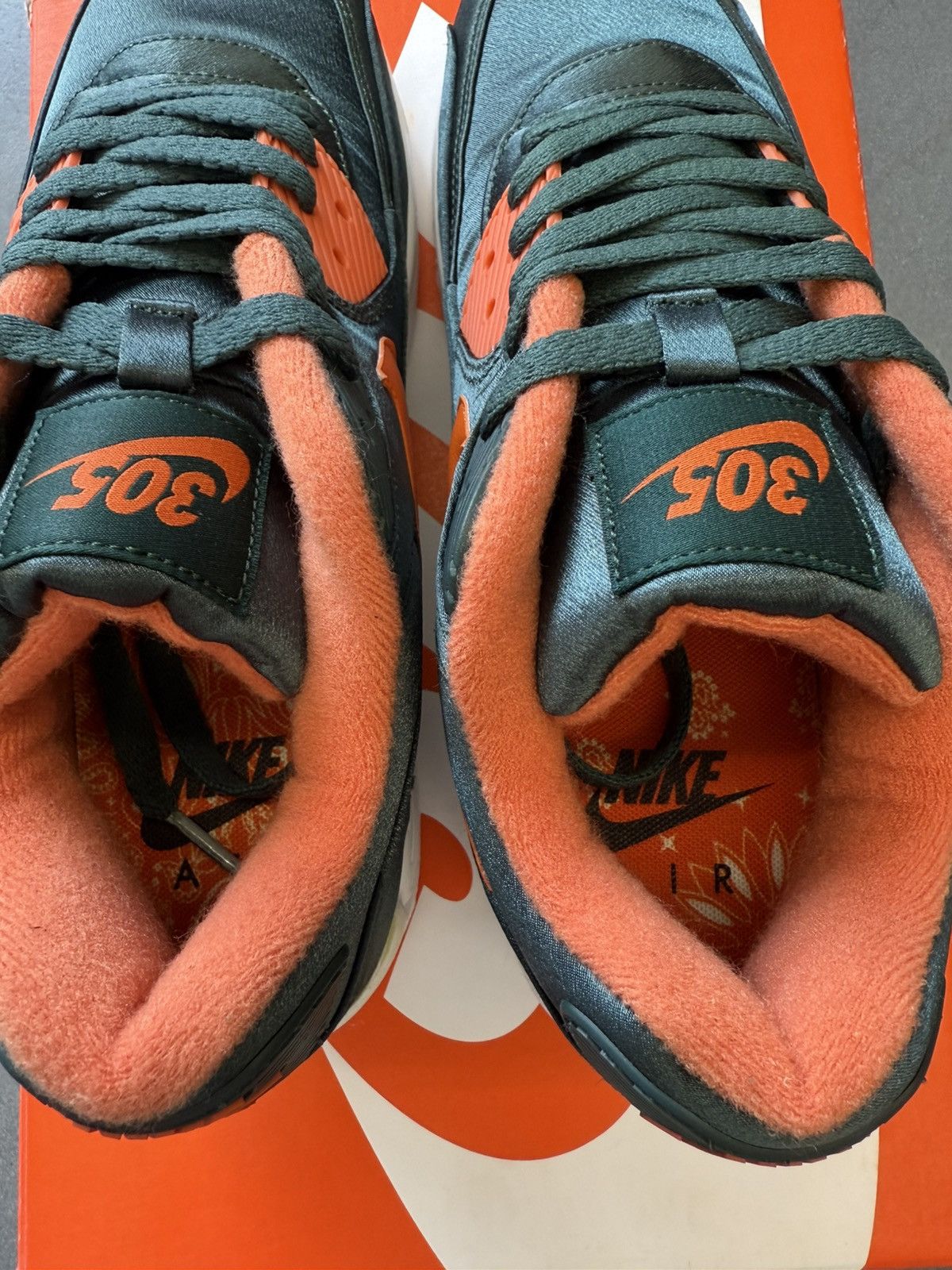 Nike 2020 Nike Air Max 90 Unknwn Miami 305 Size US 9 / EU 42 - 6 Thumbnail