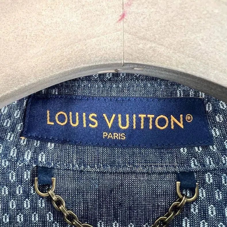 Louis Vuitton Louis Vuitton Damier Logo Denim Shirt. Size US M / EU 48-50 / 2 - 4 Thumbnail