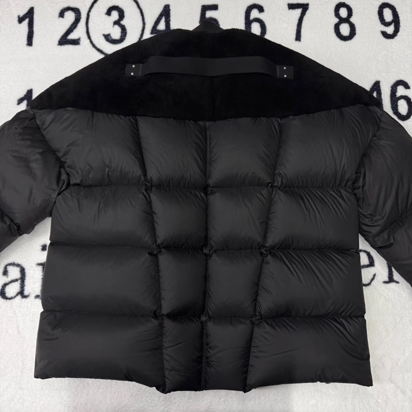 Rick Owens Rick Owens Mainline Black Furry Beetle Down Jacket Q10 Size US L / EU 52-54 / 3 - 3 Thumbnail