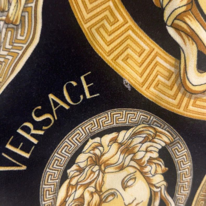 Versace Versace Thin zippered hooded jacket Size US XS / EU 42 / 0 - 3 Thumbnail