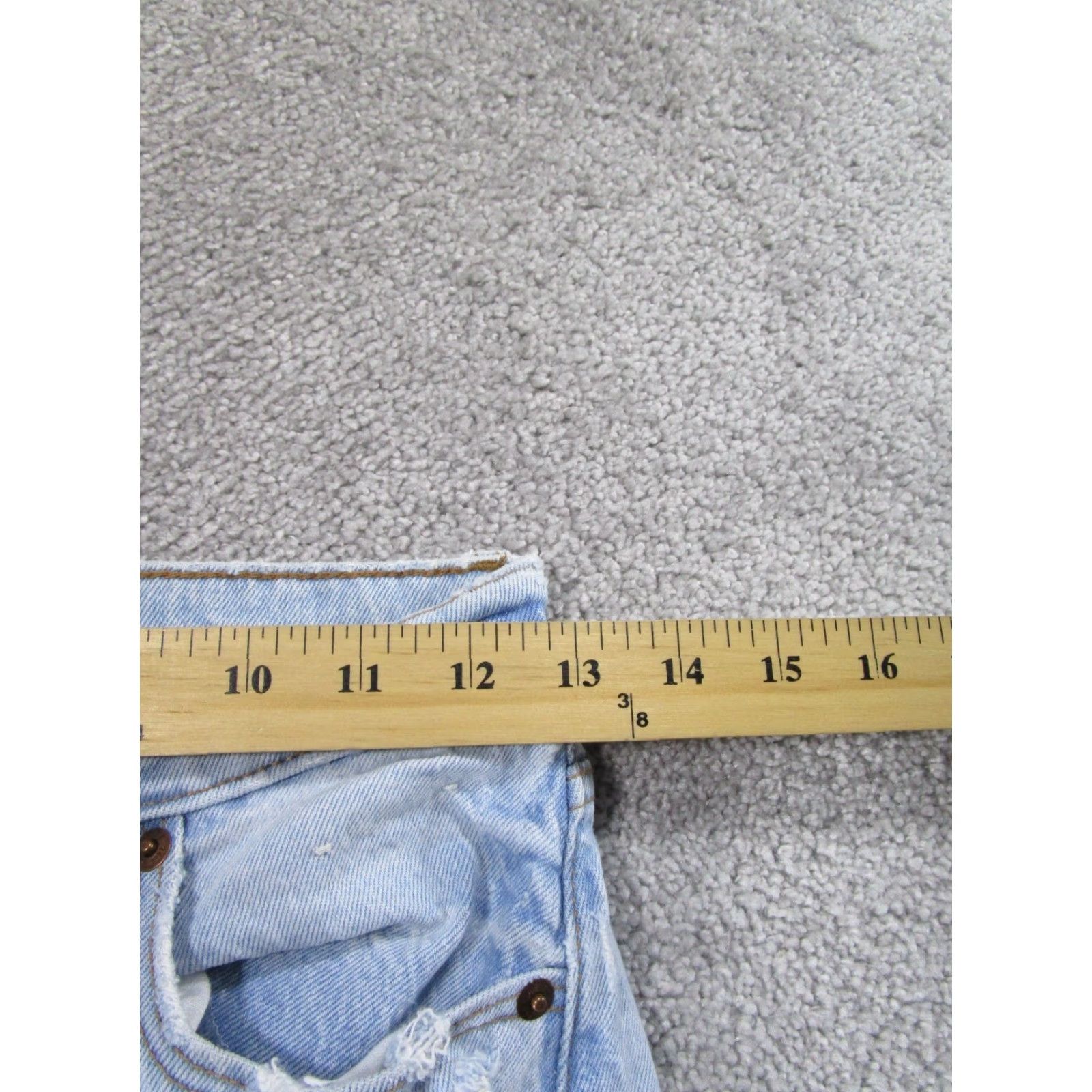 Abercrombie & Fitch VINTAGE Abercrombie & Fitch Jeans Womens 24 Mom Light Wash Denim Ripped Blue Streetwear Size 42" / US 20 - 7 Thumbnail