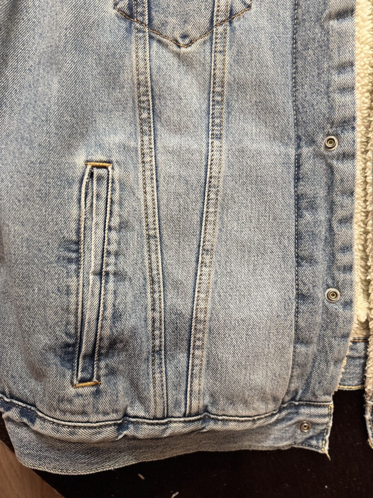 Levi's × Levi's Vintage Clothing × Vintage Levis sherpa lined denim jacket Size US XL / EU 56 / 4 - 4 Thumbnail
