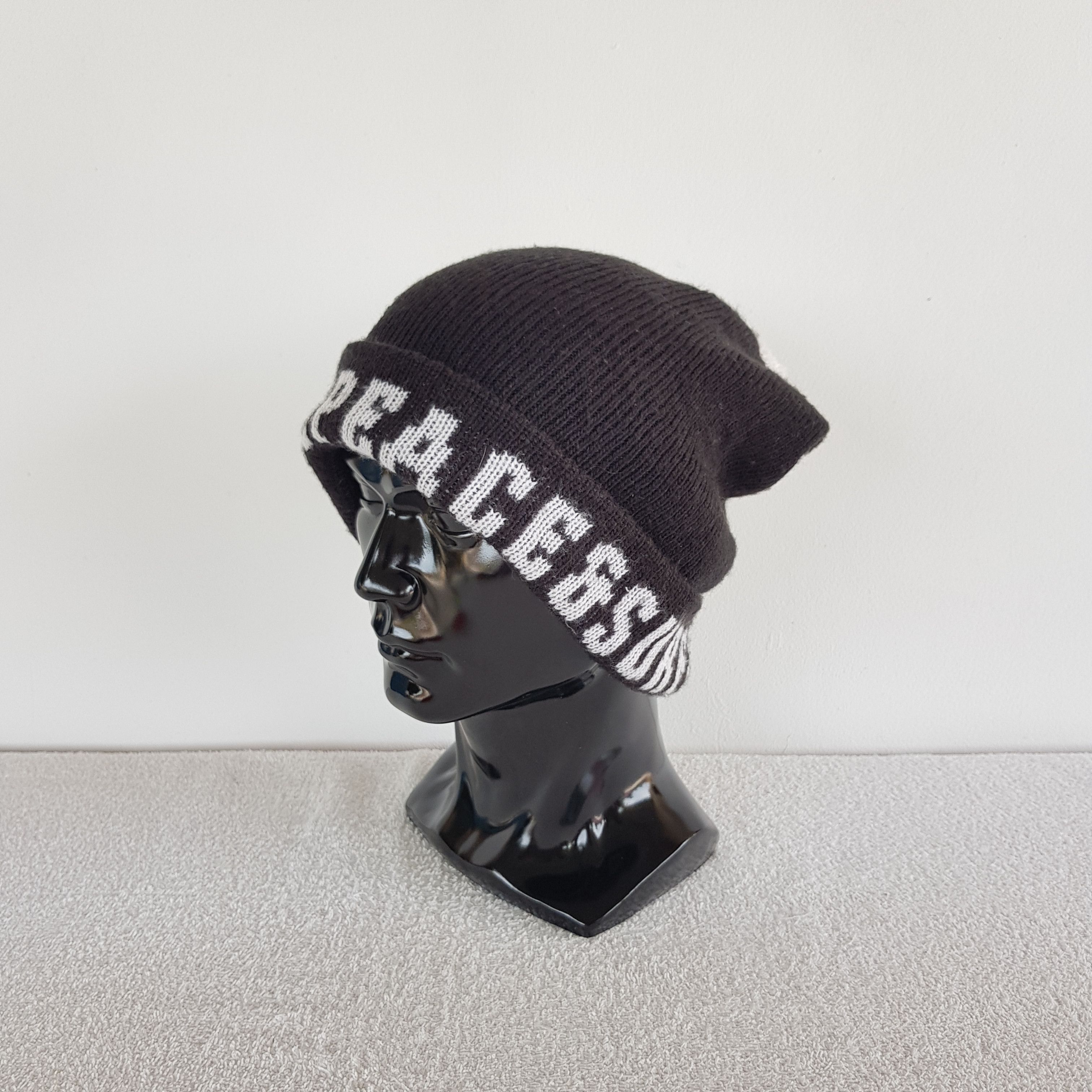 Other Vintage Surf & Peace Beanie Ribbed Knit Snow Cap Hats. Size ONE SIZE - 1 Thumbnail