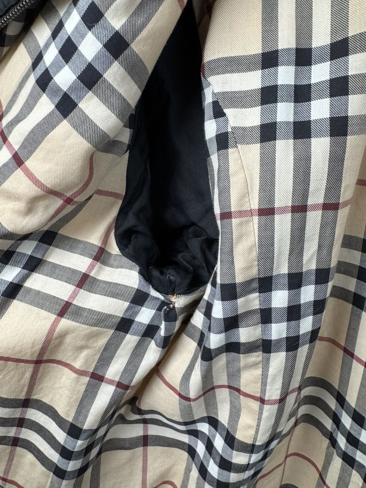 Burberry Burberry London Vintage Down Jacket Puffer size L Size L / US 10 / IT 46 - 21 Thumbnail