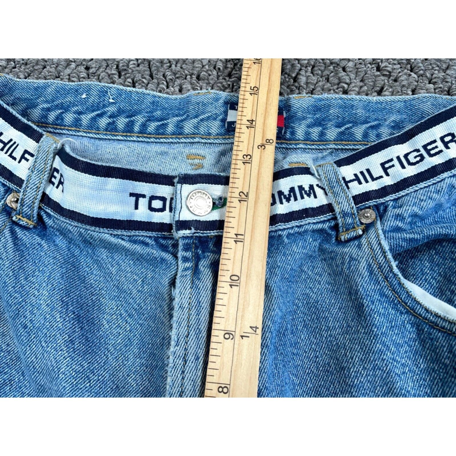 Tommy Hilfiger VINTAGE Tommy Hilfiger Straight Leg Jeans Mens 36 x 34 Light Blue Denim Spell Out 90s Hip Hop Size US 36 / EU 52 - 7 Thumbnail