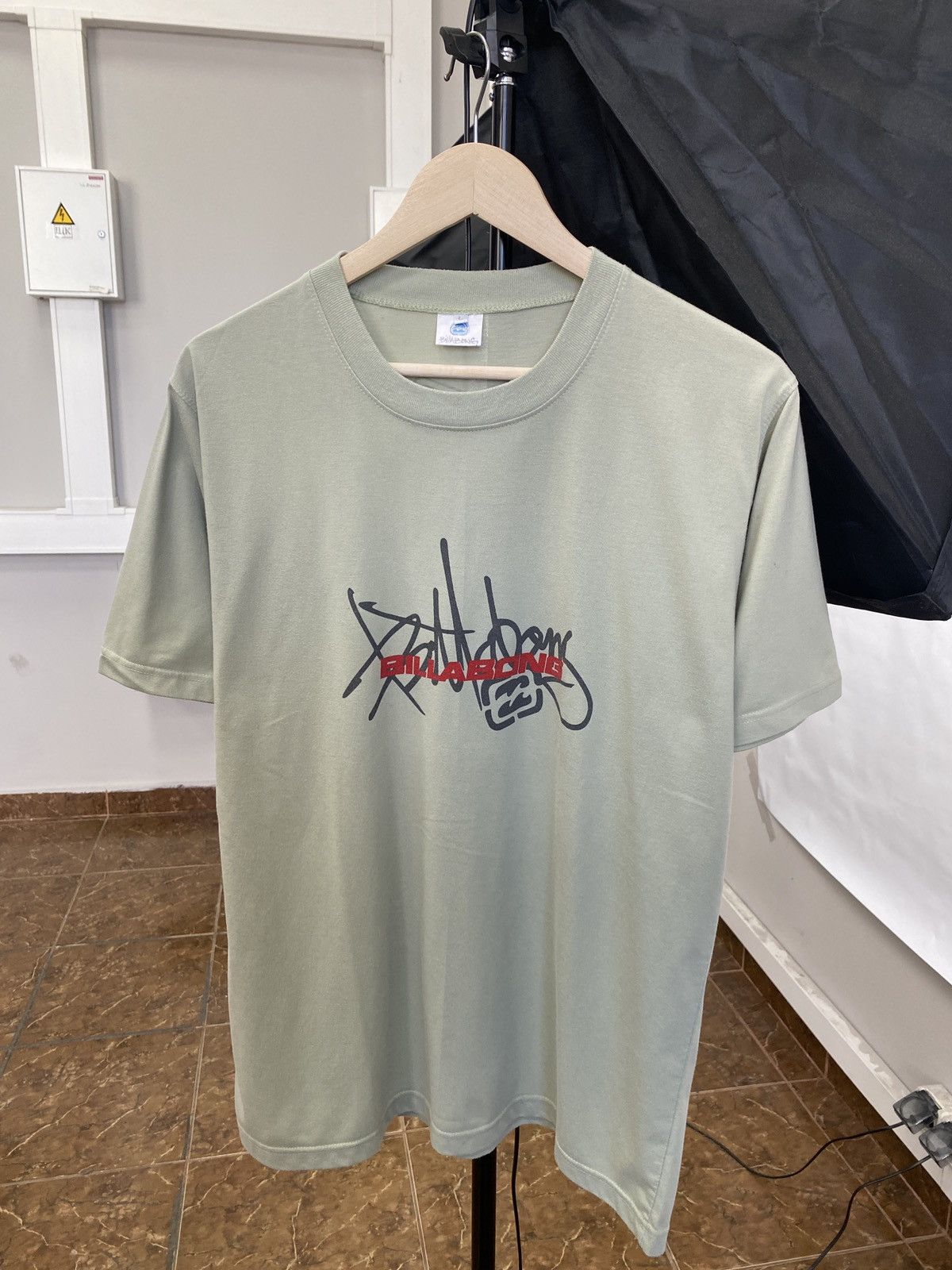 Billabong 🇺🇸 Vintage 90s Billabong Australia Surfboards t-shirt Size US L / EU 52-54 / 3 - 1 Thumbnail