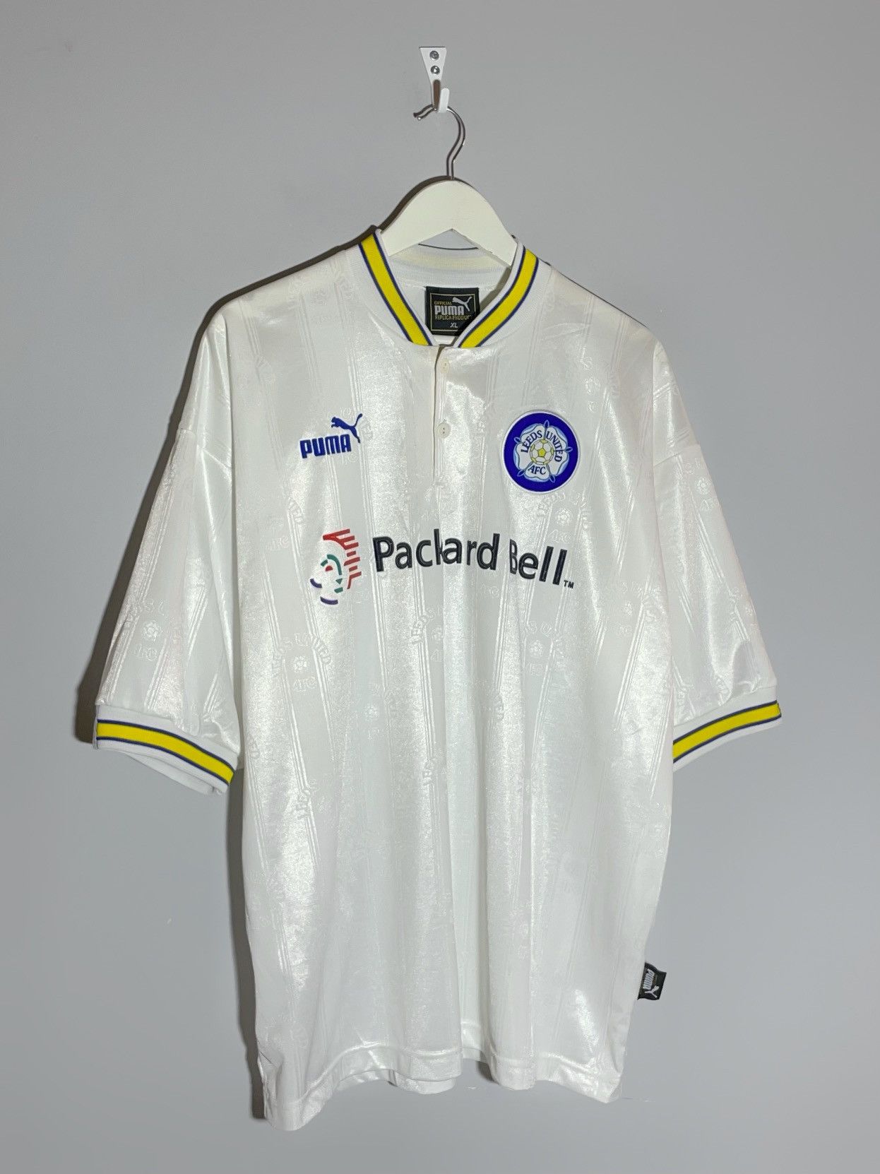 Puma × Vintage Leeds United Puma 1996/98 Vintage Football Shirt Size US XL / EU 56 / 4 - 2 Thumbnail