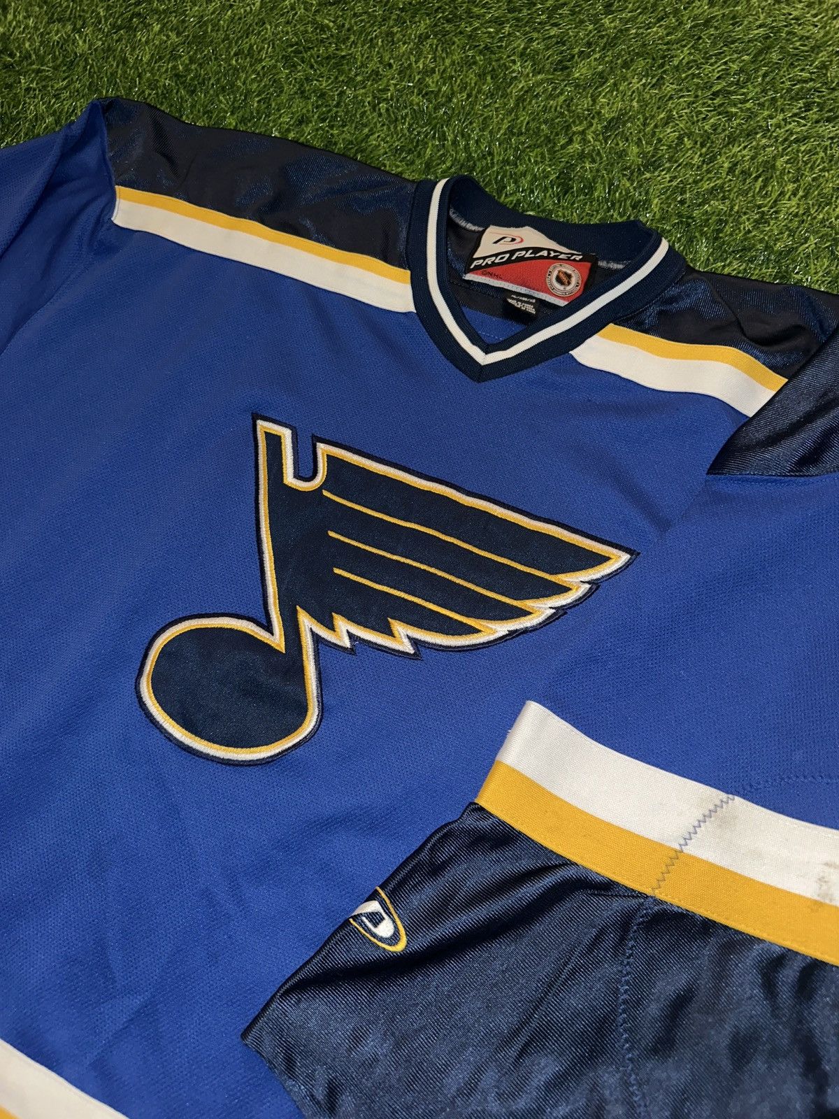 Pro Player Vintage pro player nhl st louis blues jersey size XL Size US XL / EU 56 / 4 - 3 Thumbnail