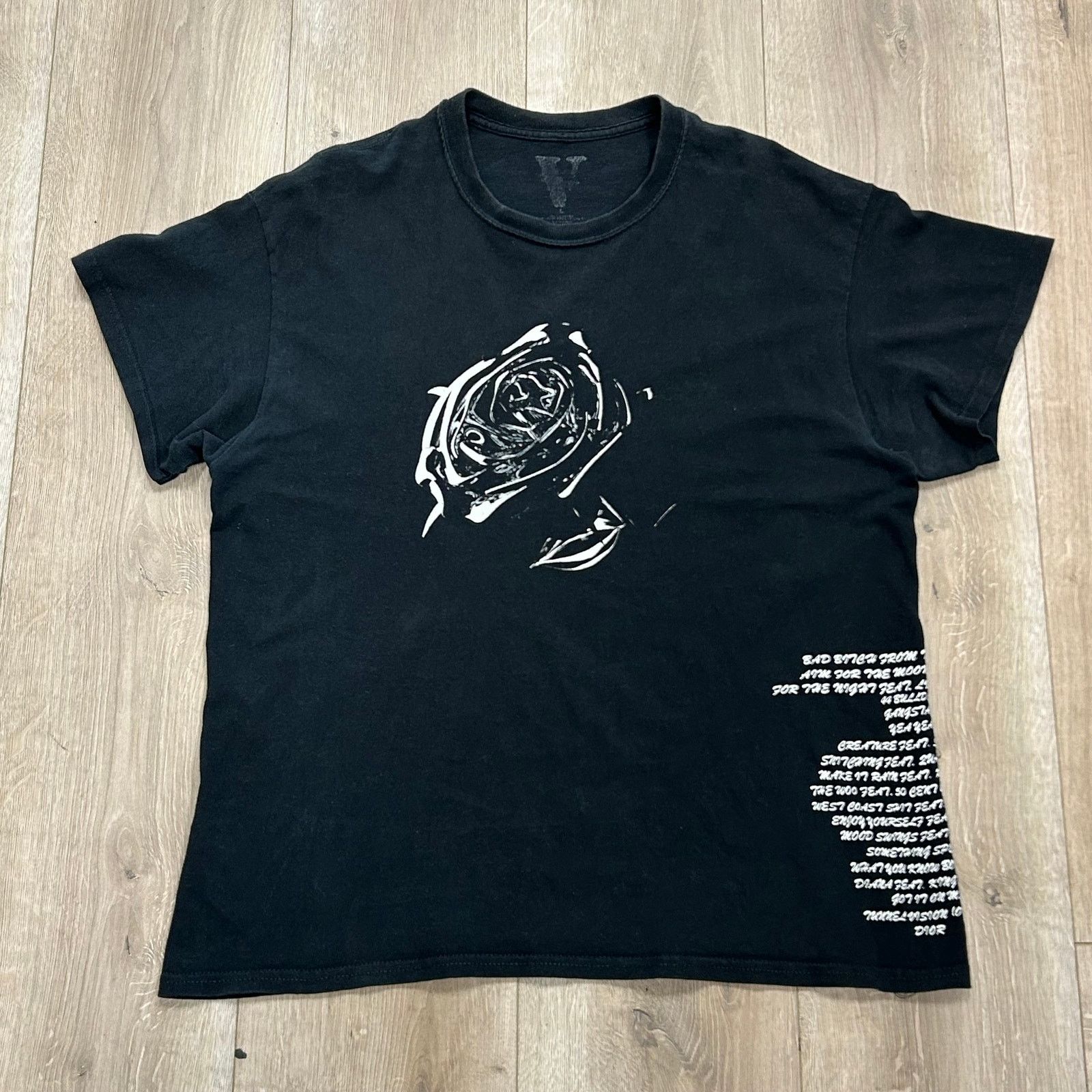 Vlone SS20 Pop Smoke x Vlone Tracklist Tee T Shirt Black Size US L / EU 52-54 / 3 - 1 Thumbnail