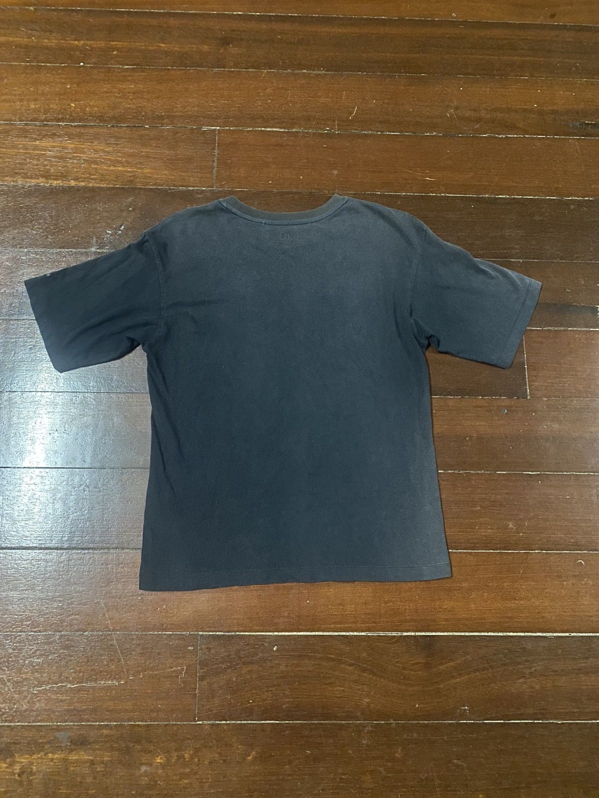 Disney Mickey Mouse Yuni Yoshida Disney Art Uniqlo tee sun faded Size US S / EU 44-46 / 1 - 6 Thumbnail