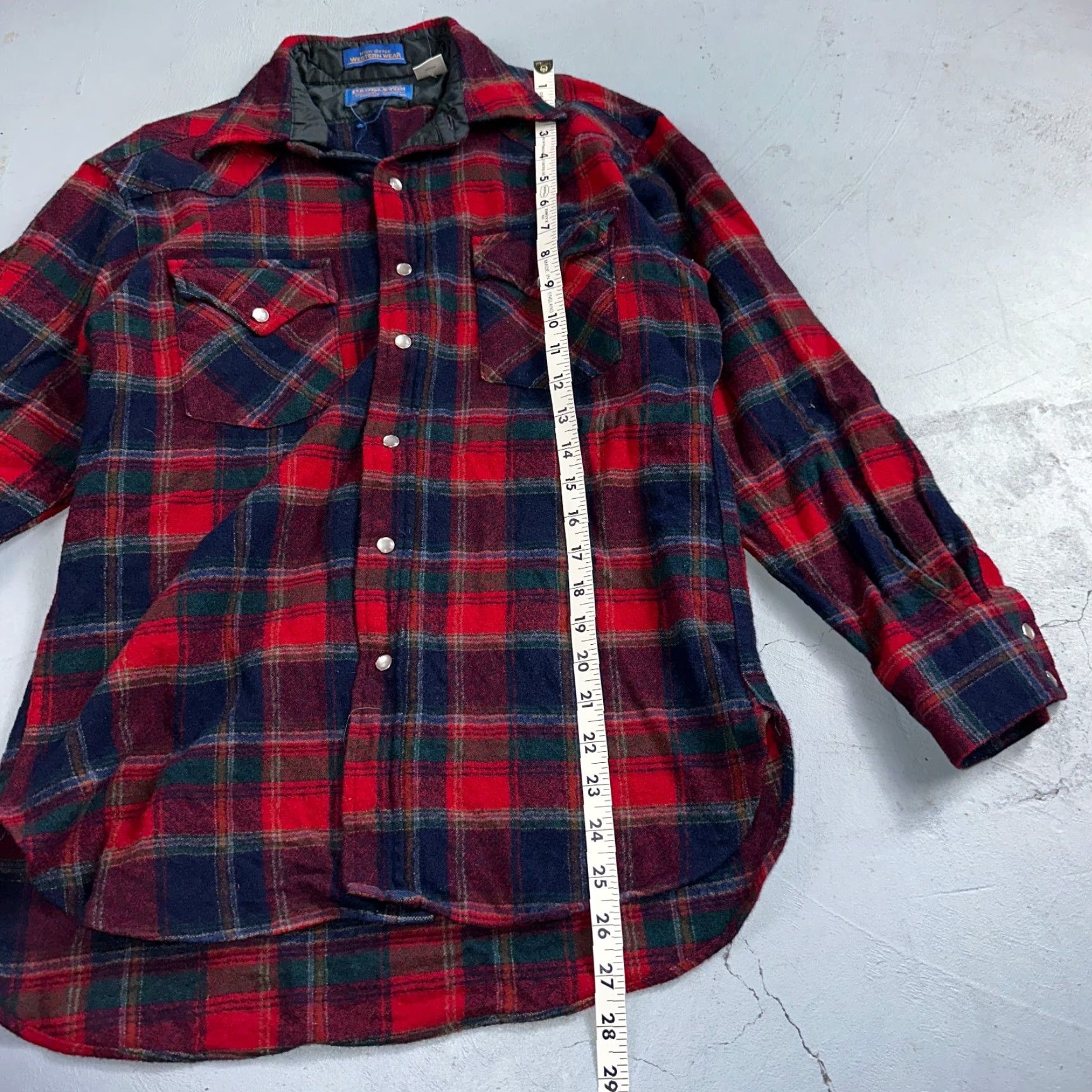 Pendleton VINTAGE Pendleton Shirt Plaid 100% Virgin Wool Western Button-Up M Red Men's Regular Classic Western 90s USA Mens Size US M / EU 48-50 / 2 - 6 Thumbnail